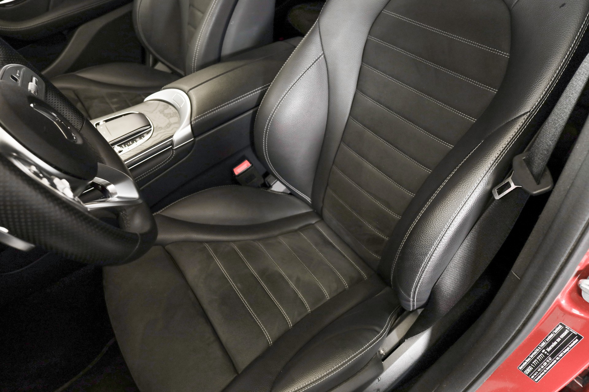 MERCEDES-BENZ GLC 400 d 4Matic AMG Line 9G-Tronic-image-18