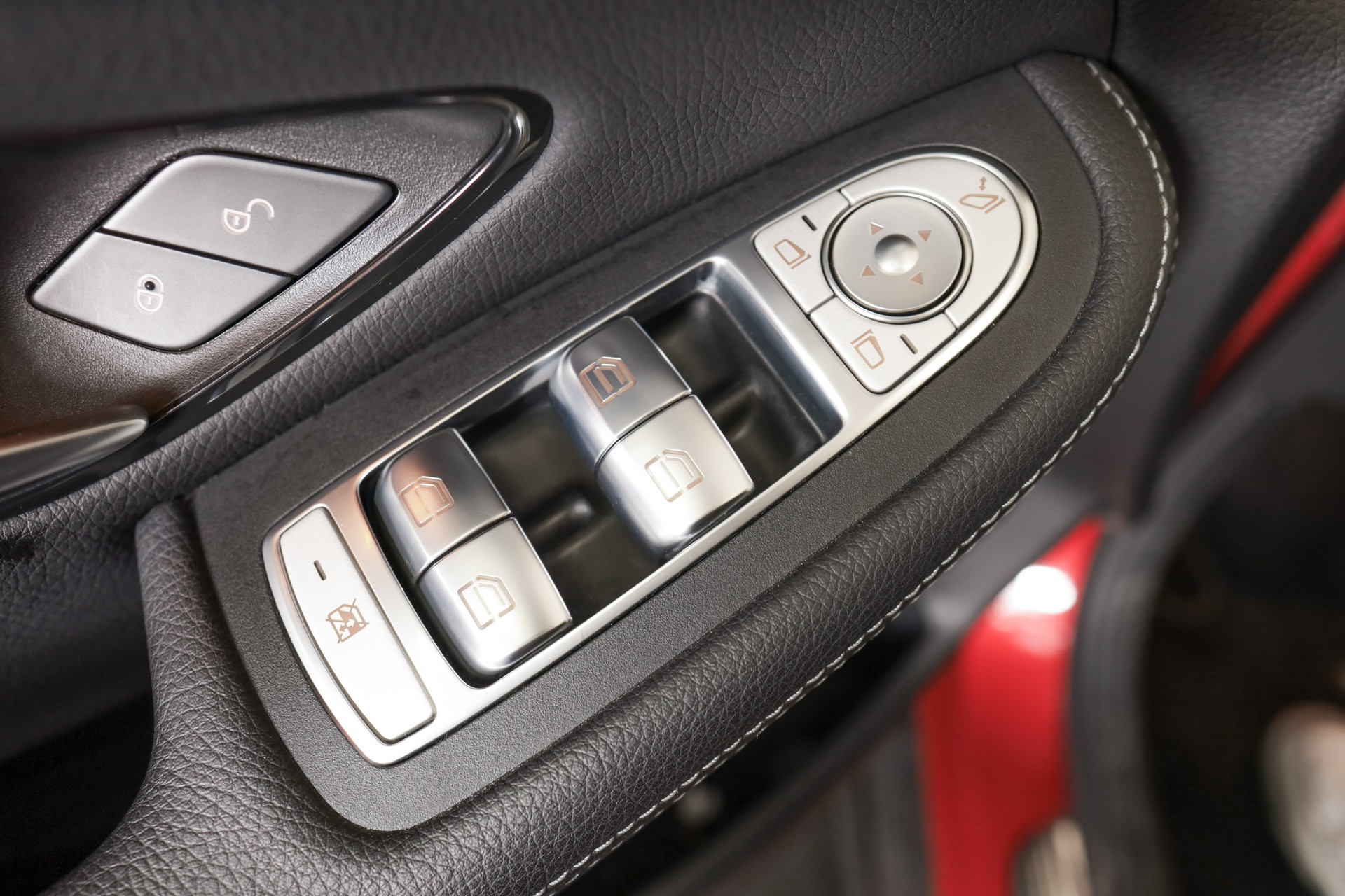 MERCEDES-BENZ GLC 400 d 4Matic AMG Line 9G-Tronic-image-12