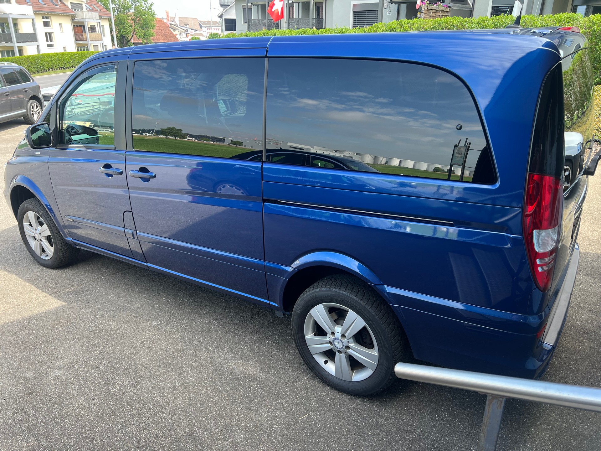 MERCEDES-BENZ Viano 2.2 CDI Blue Efficiency Ambiente L 4Matic A-image-2