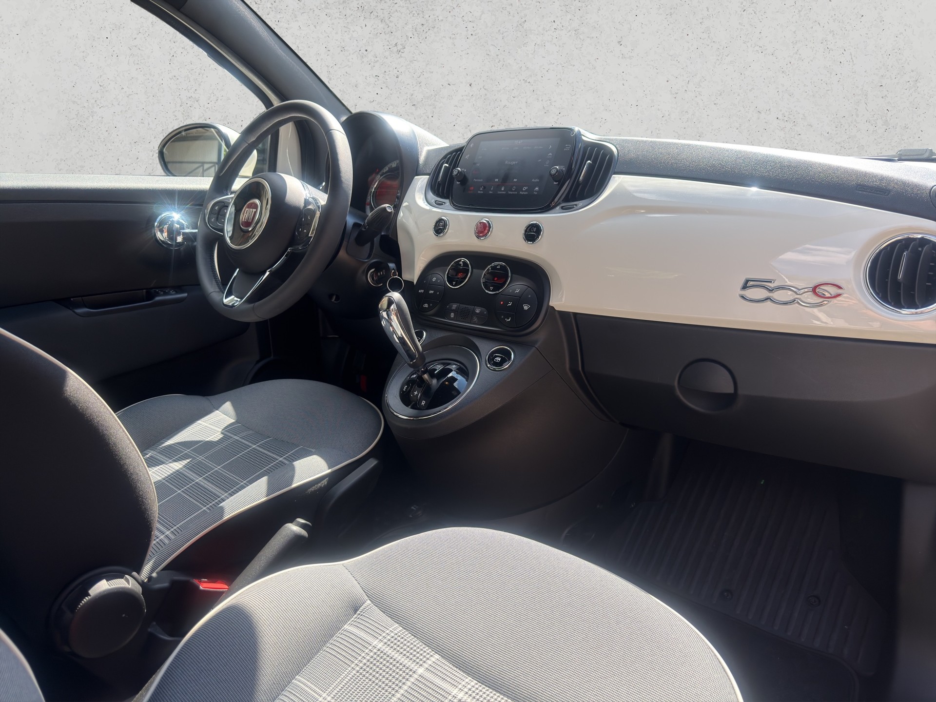 FIAT 500 C 1.2 Lounge Dual.-image-11