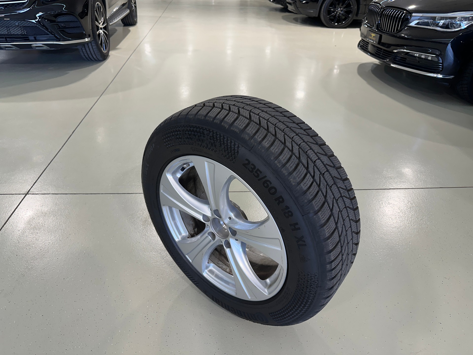 MERCEDES-BENZ GLC 350 e AMG Line 4Matic 7G-Tronic-image-31