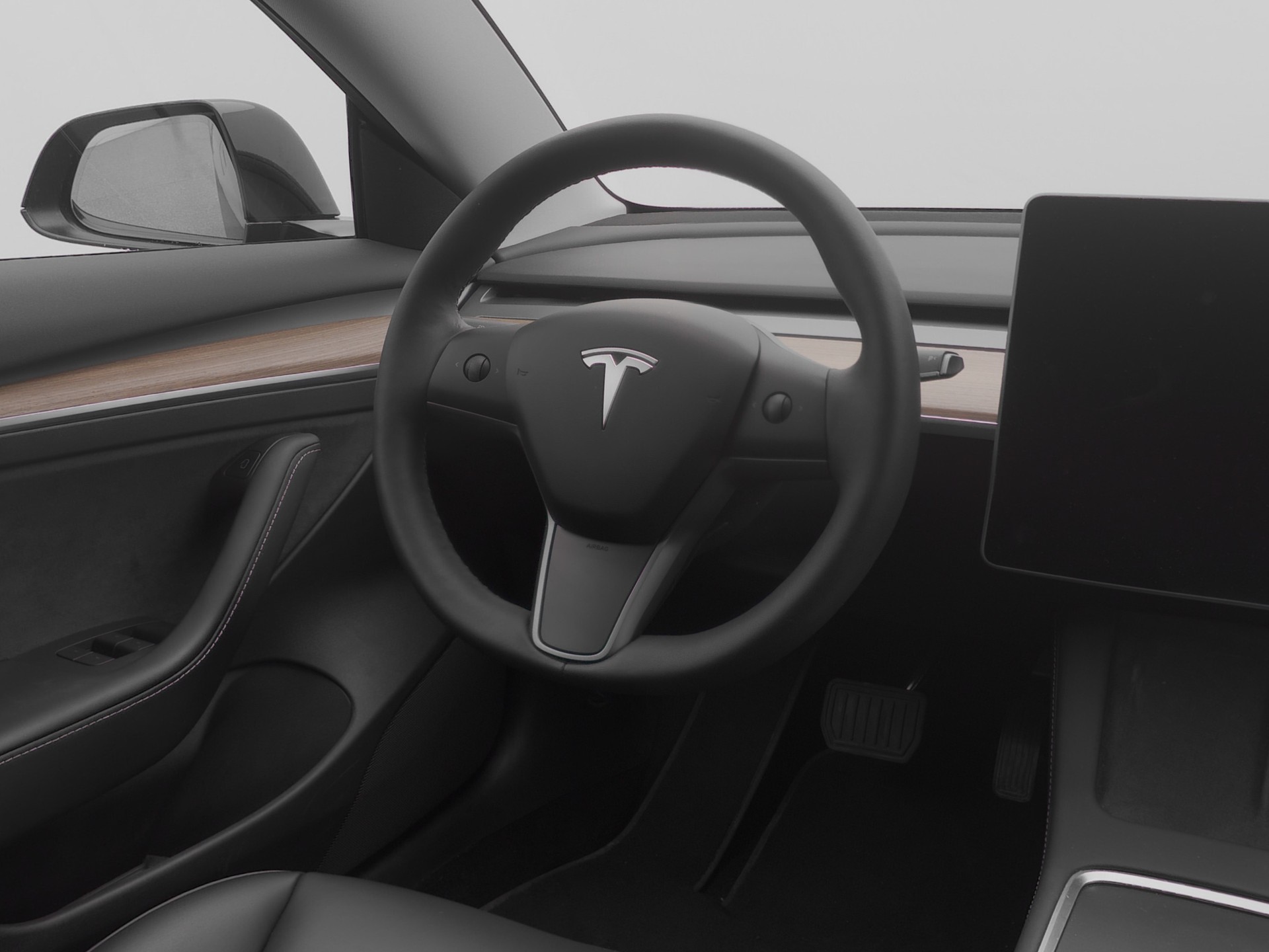 TESLA Model 3 Long Range All-Wheel Drive-image-6
