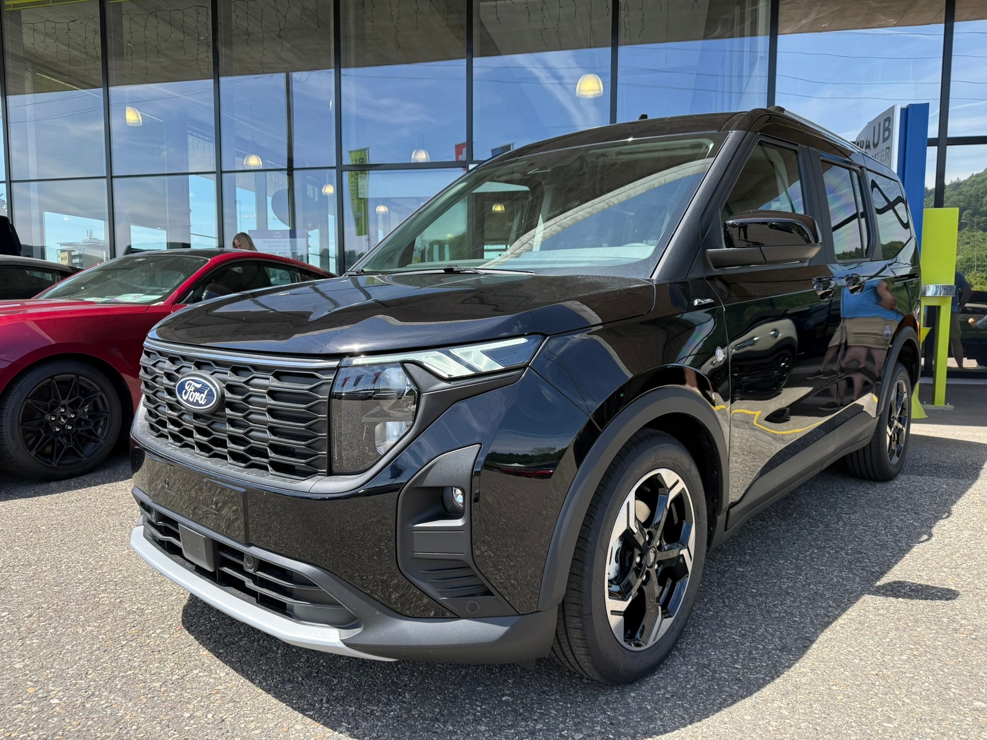 FORD Tourneo Courier 1.0 EcoBoost Active Automat