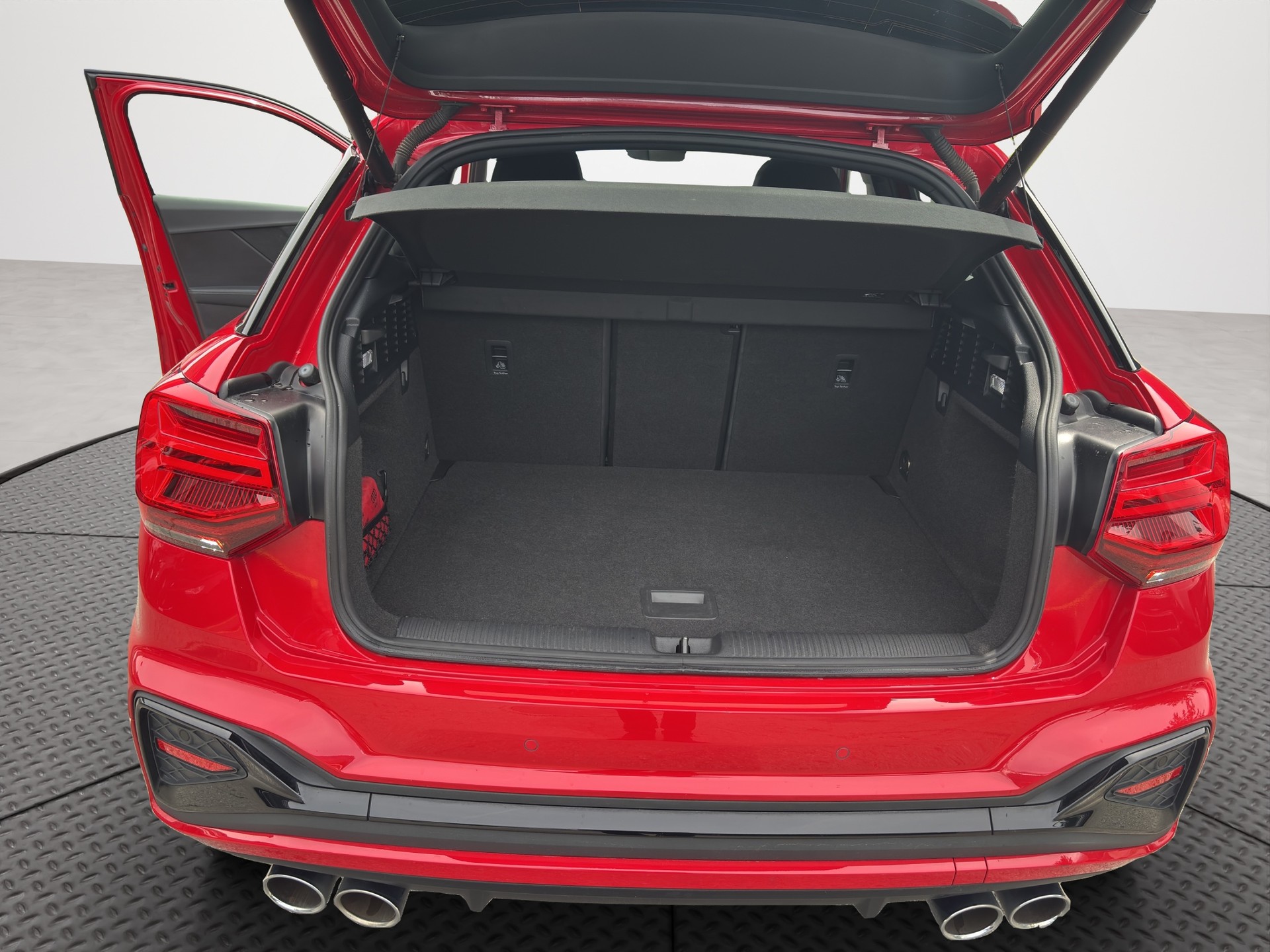 AUDI SQ2 TFSI quattro S-tronic-image-14