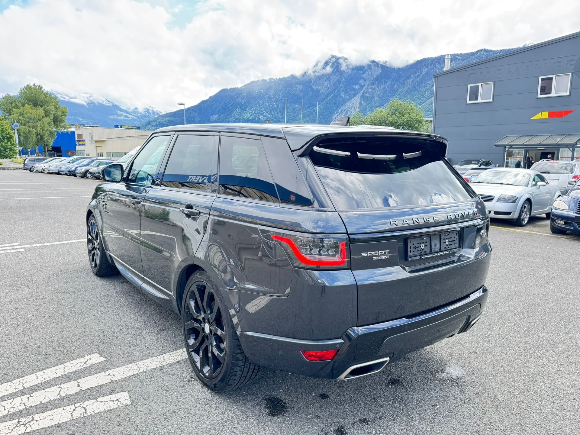 LAND ROVER Range Rover Sport 3.0 SDV6 HSE Dynamic Automatic-image-6