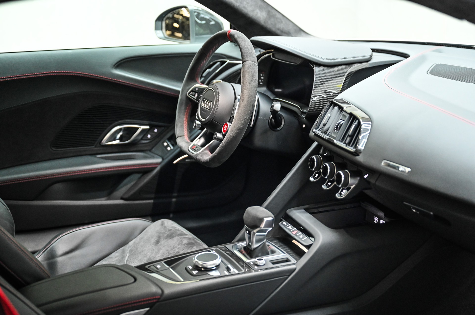 AUDI R8 Coupé GT RWD S-Tronic Limitierte Edition 333-image-26