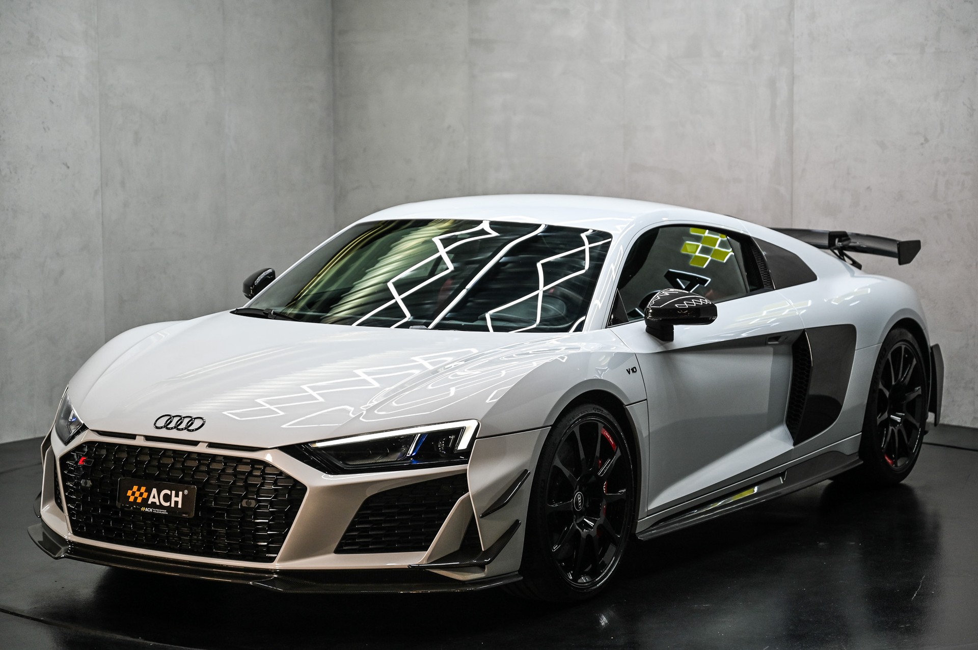 AUDI R8 Coupé GT RWD S-Tronic Limitierte Edition 333-showroom-element-2