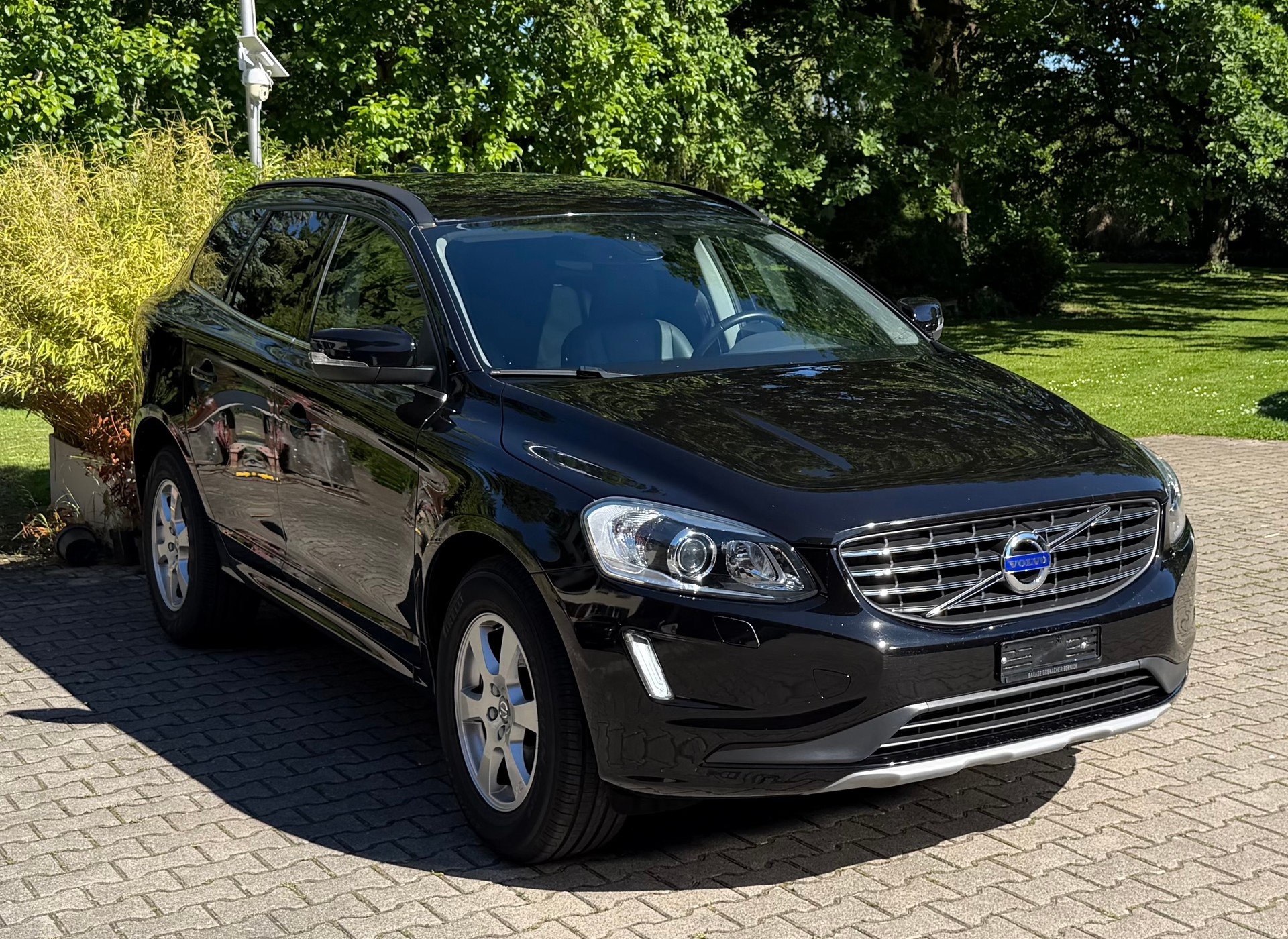 VOLVO XC60 D4 AWD Momentum Geartronic