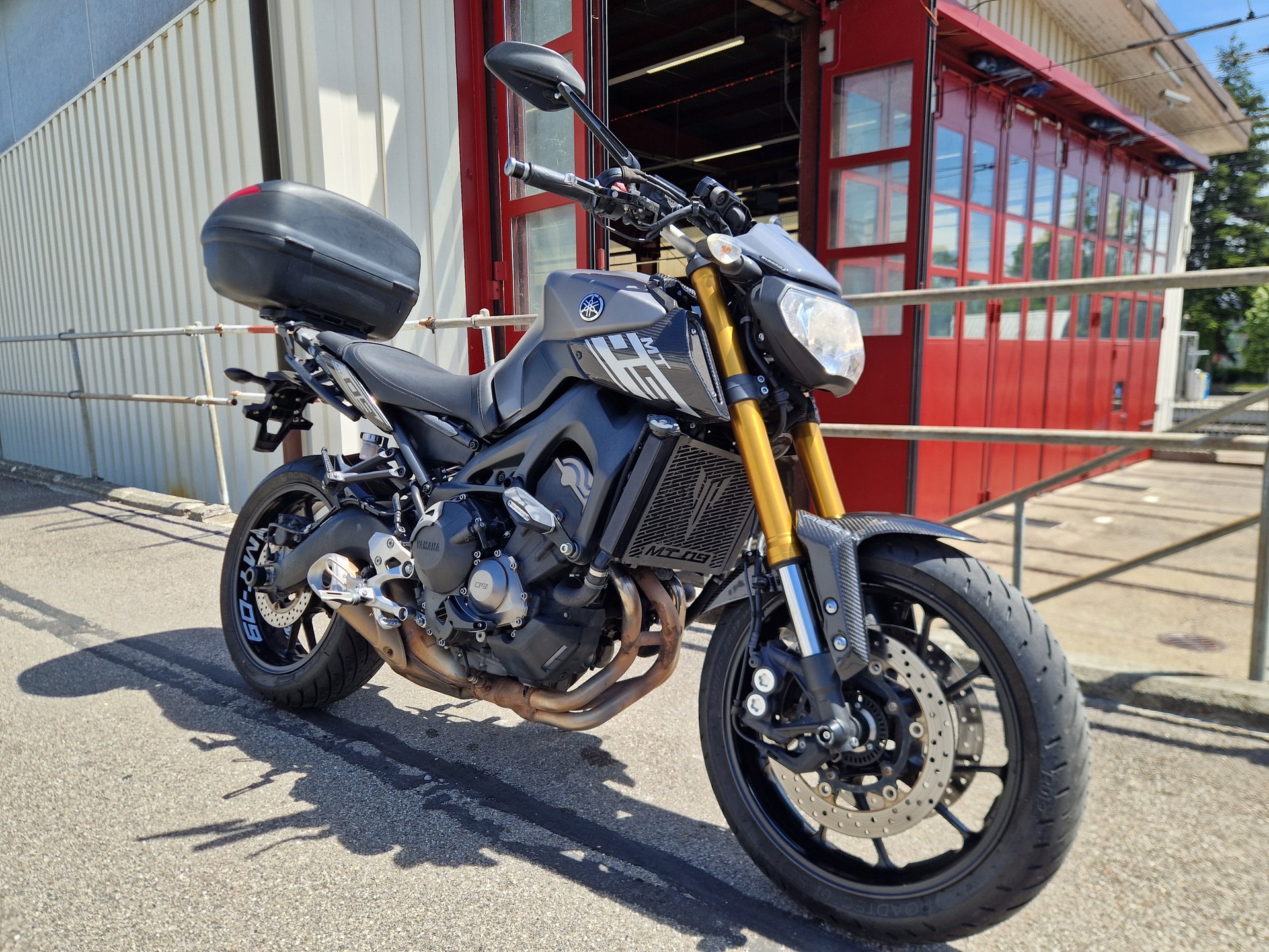 YAMAHA MT-09 ABS-image-1