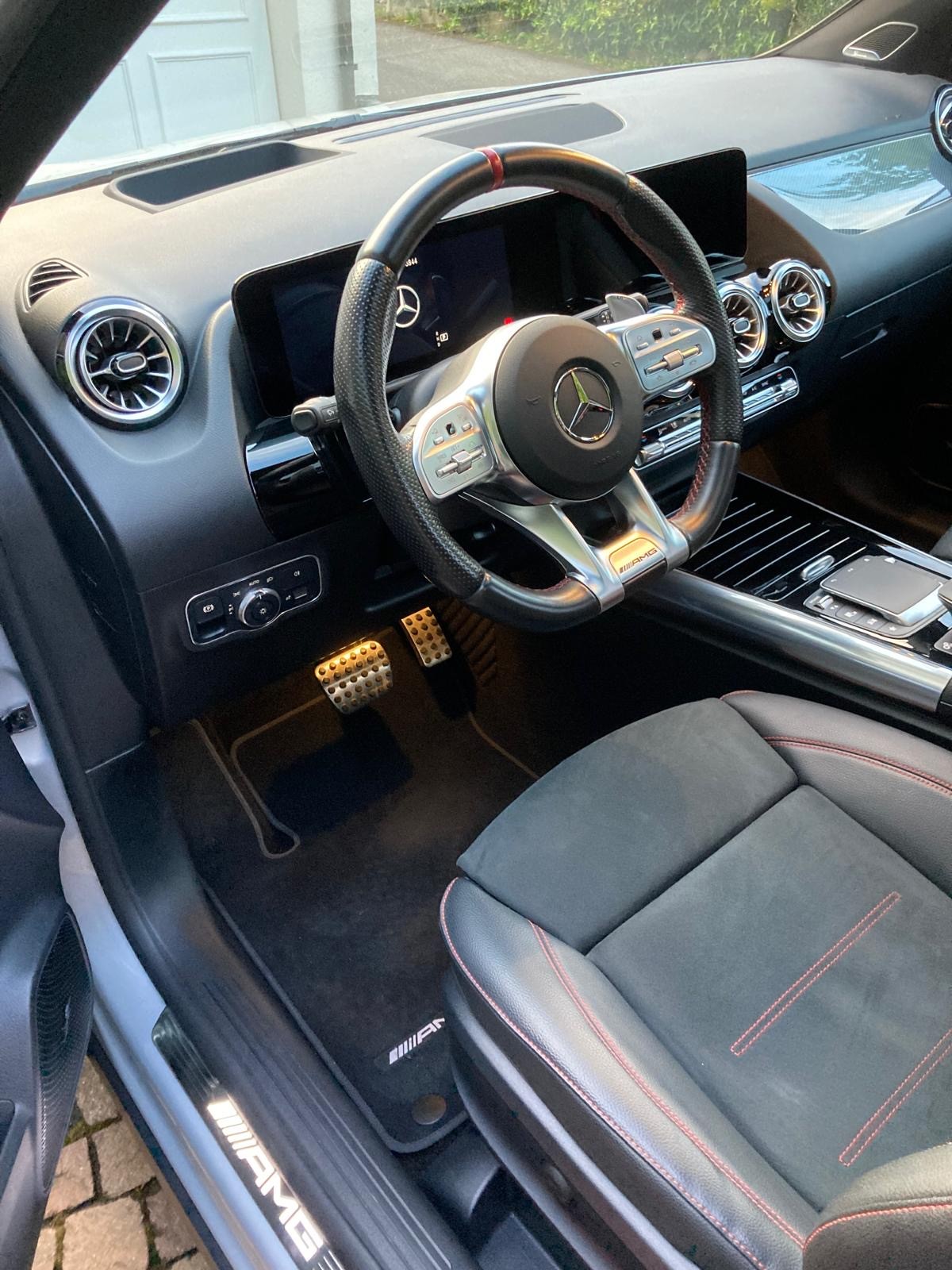 MERCEDES-BENZ GLA 35 AMG 4Matic 8G-Speedshift DCT-image-8