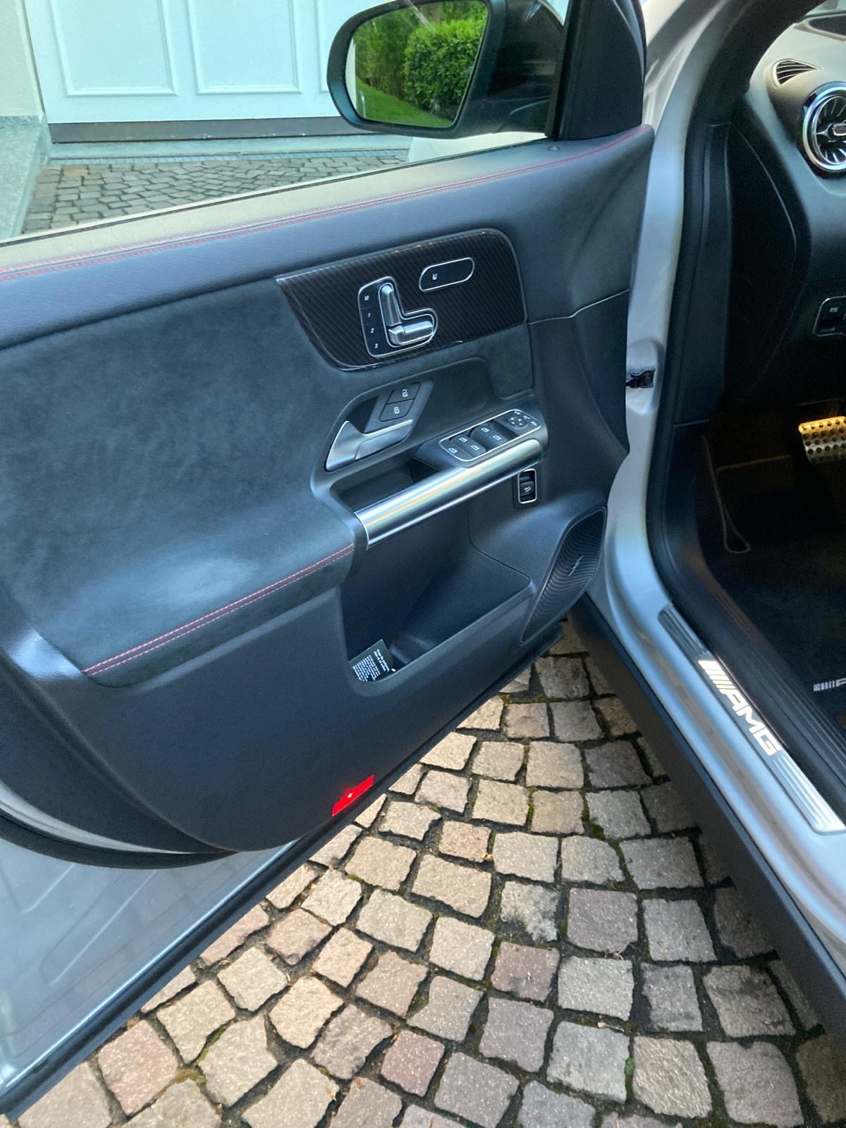 MERCEDES-BENZ GLA 35 AMG 4Matic 8G-Speedshift DCT-image-7