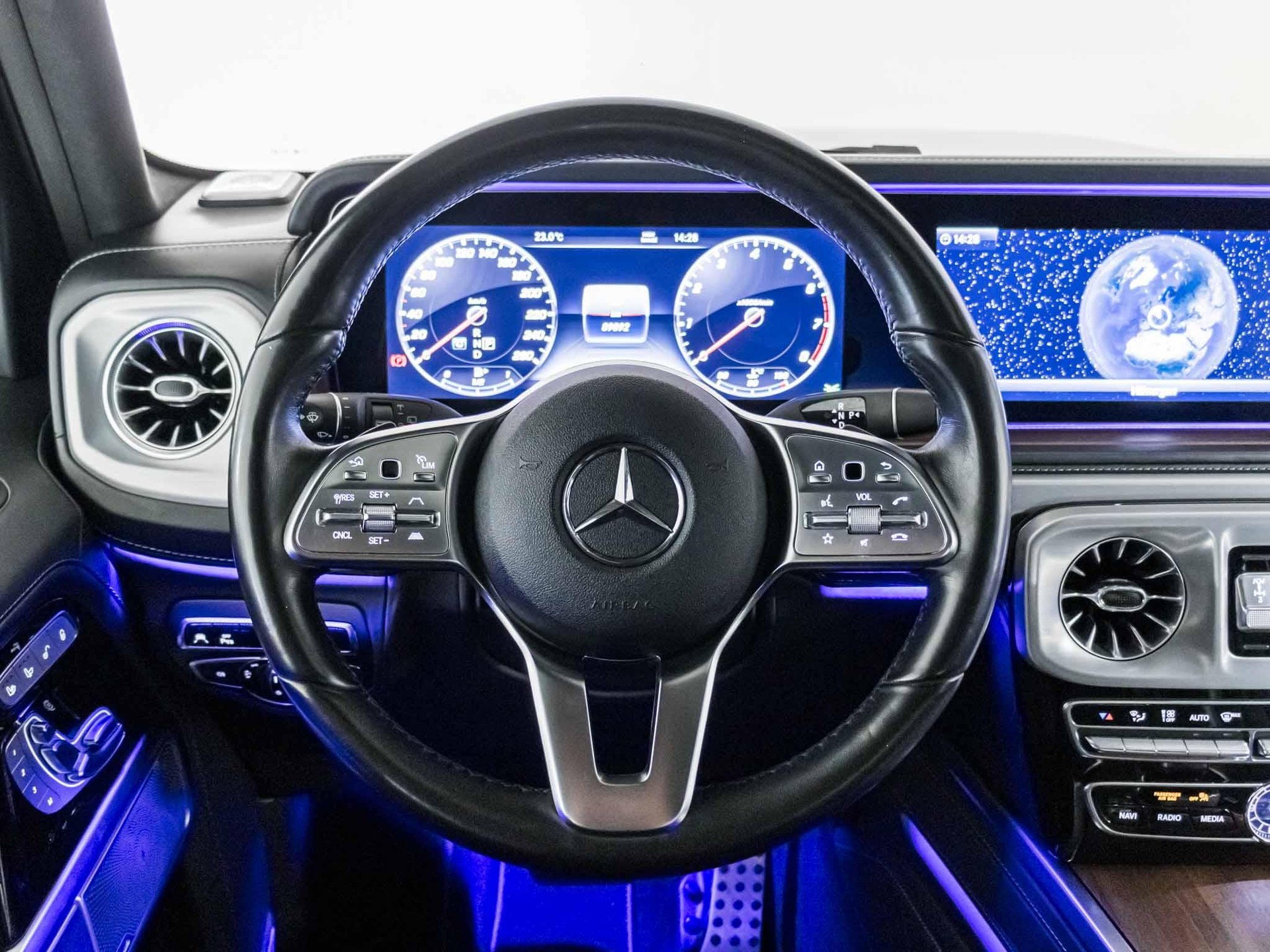 MERCEDES-BENZ G 500-image-12