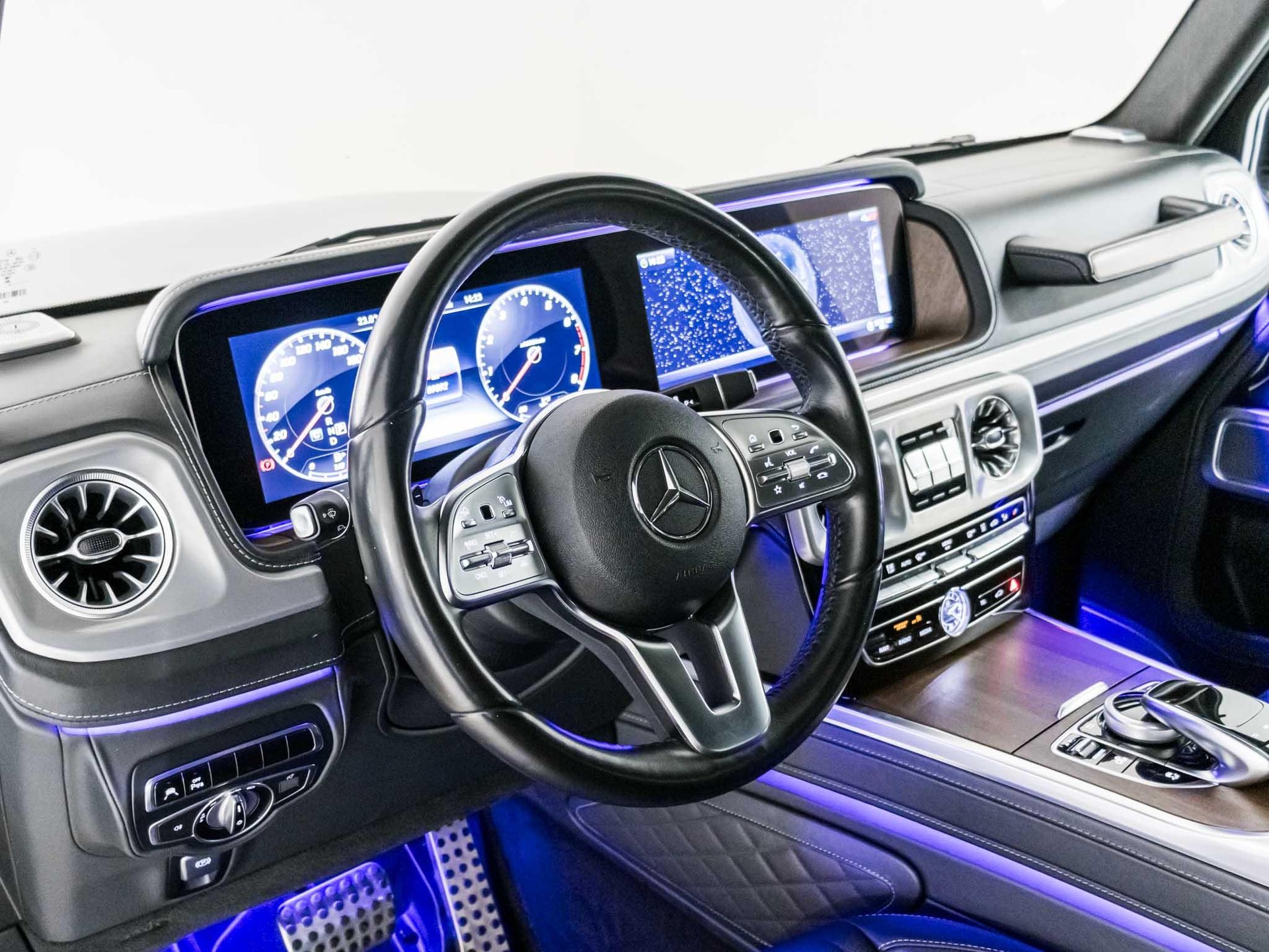 MERCEDES-BENZ G 500-image-8
