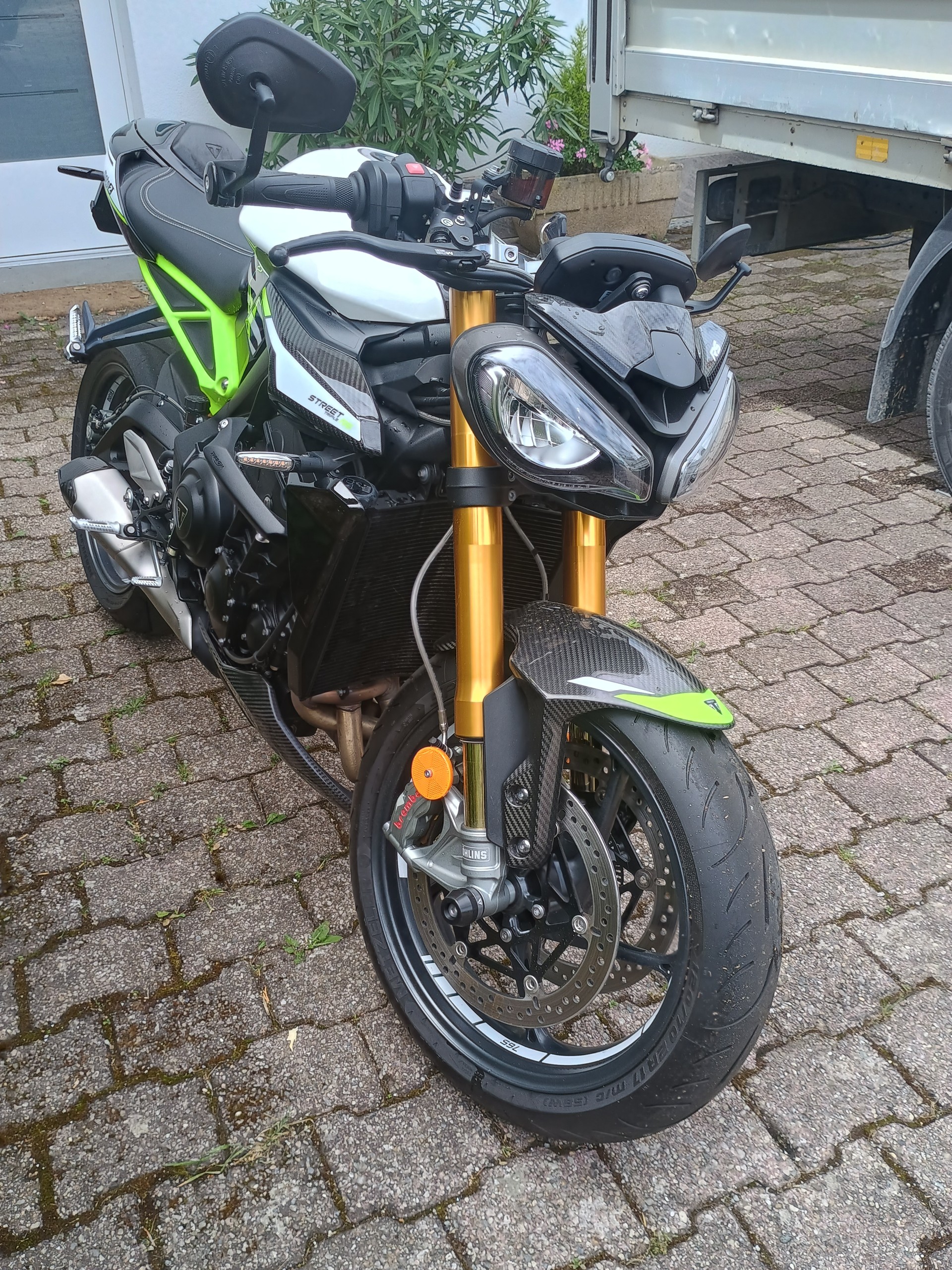 TRIUMPH Street Triple Moto2 edition (#010)-image-4