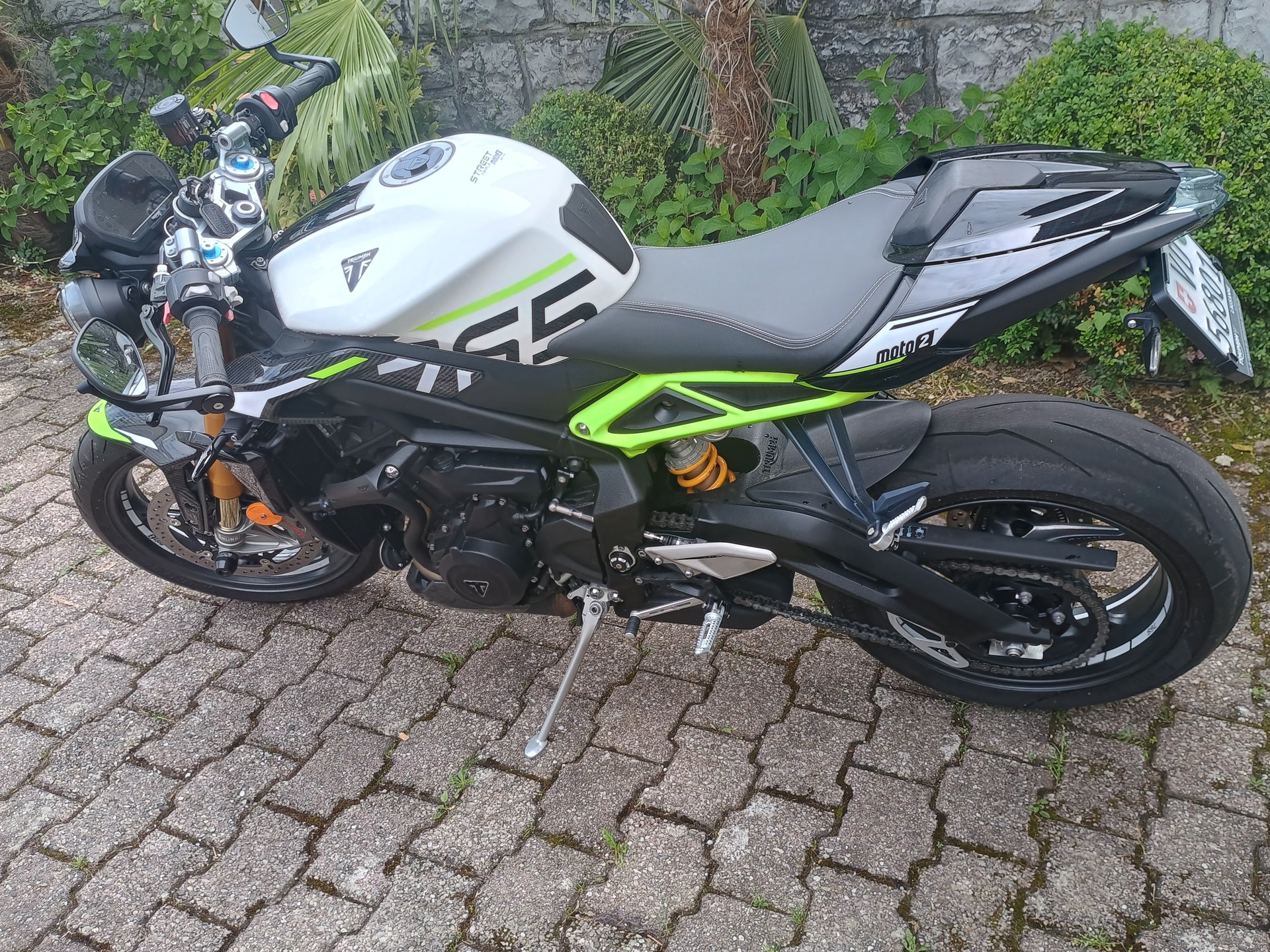TRIUMPH Street Triple Moto2 edition (#010)-image-6