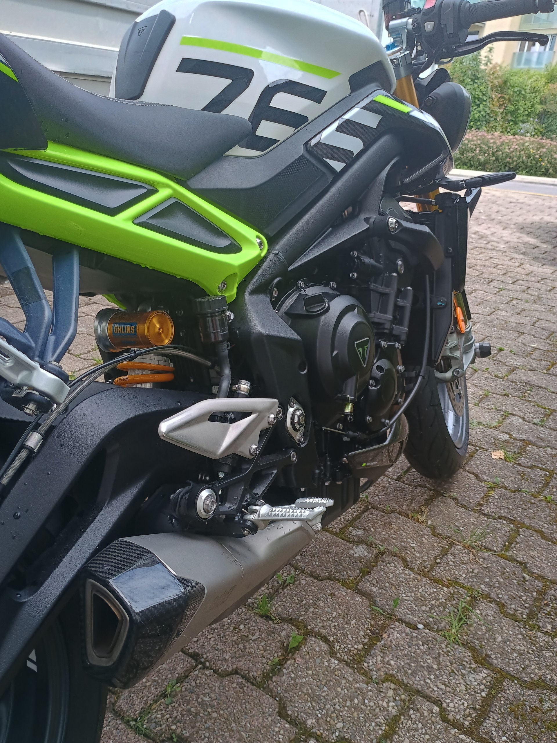 TRIUMPH Street Triple Moto2 edition (#010)-image-7