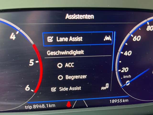 VW Tiguan 2.0 TDI SCR R-Line 4Motion DSG-image-6
