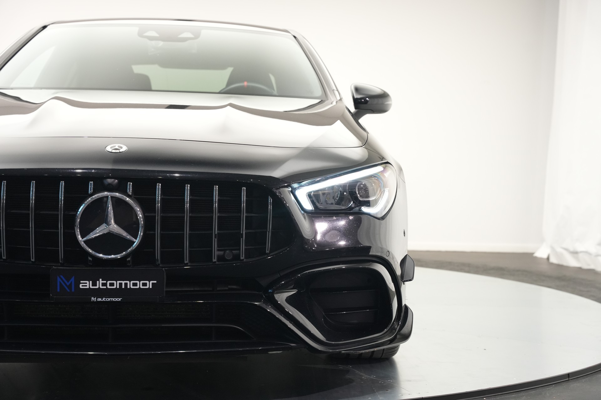 MERCEDES-BENZ CLA 45 S AMG 4Matic+ 8G-DCT *CH-Fahrzeug* *Aero Paket* *Schalensitze*-image-9