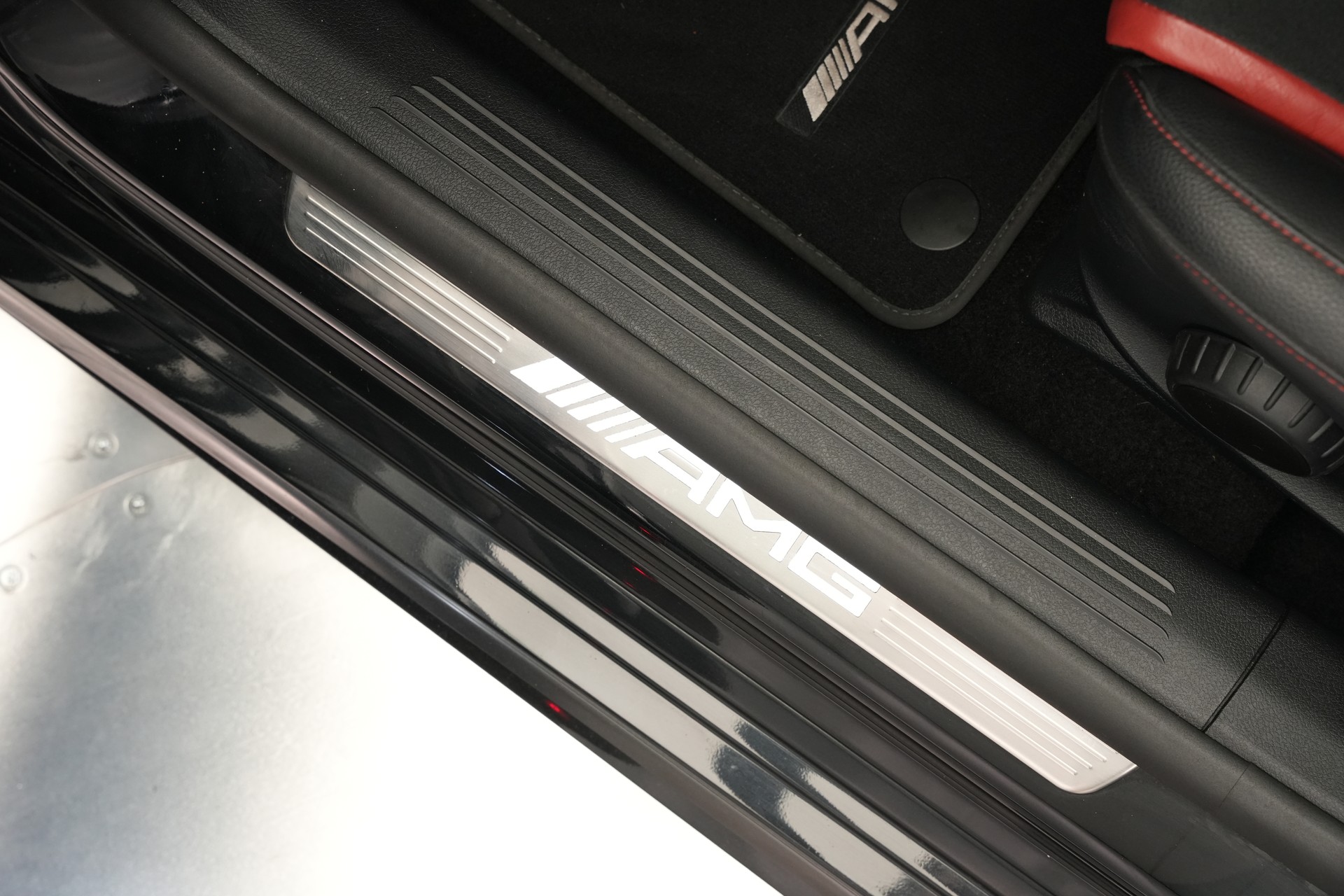 MERCEDES-BENZ CLA 45 S AMG 4Matic+ 8G-DCT *CH-Fahrzeug* *Aero Paket* *Schalensitze*-image-26