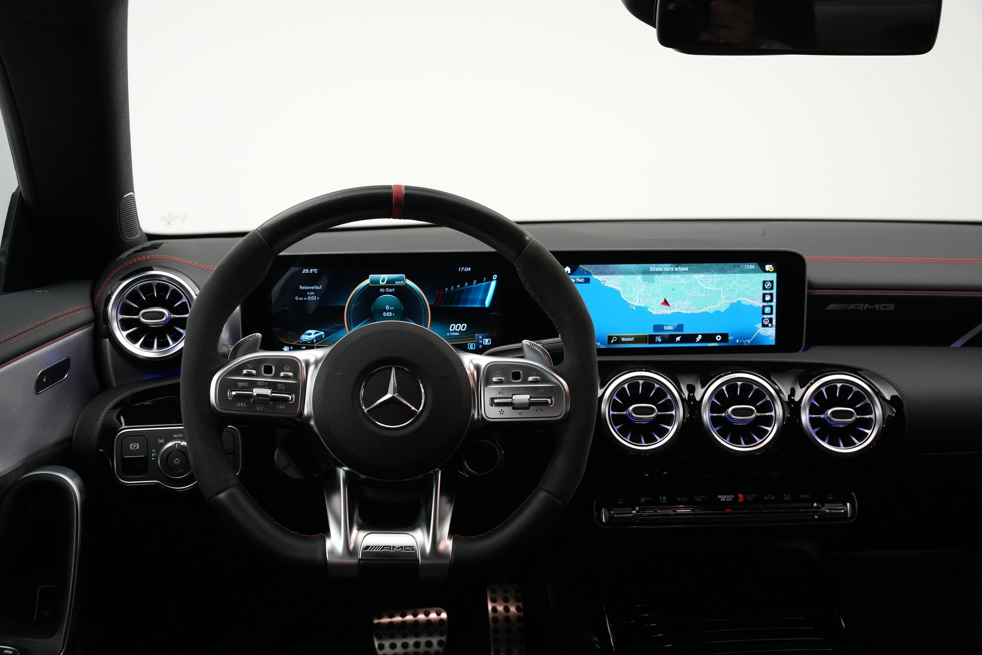 MERCEDES-BENZ CLA 45 S AMG 4Matic+ 8G-DCT *CH-Fahrzeug* *Aero Paket* *Schalensitze*-image-36