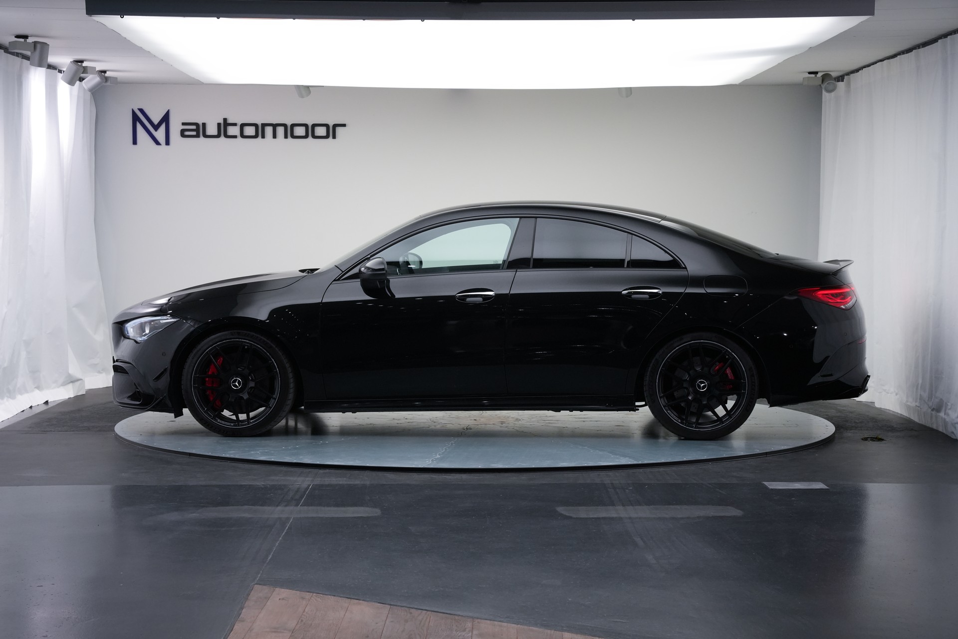 MERCEDES-BENZ CLA 45 S AMG 4Matic+ 8G-DCT *CH-Fahrzeug* *Aero Paket* *Schalensitze*-image-8