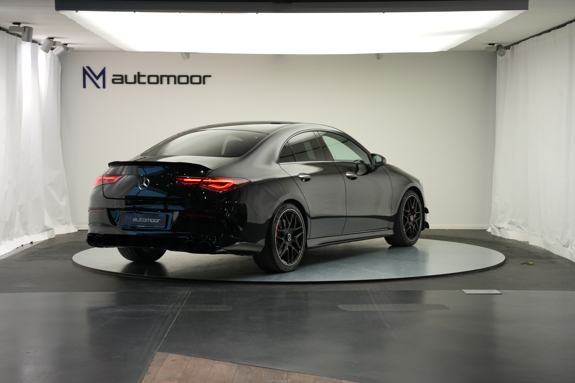 MERCEDES-BENZ CLA 45 S AMG 4Matic+ 8G-DCT *CH-Fahrzeug* *Aero Paket* *Schalensitze*-image-4