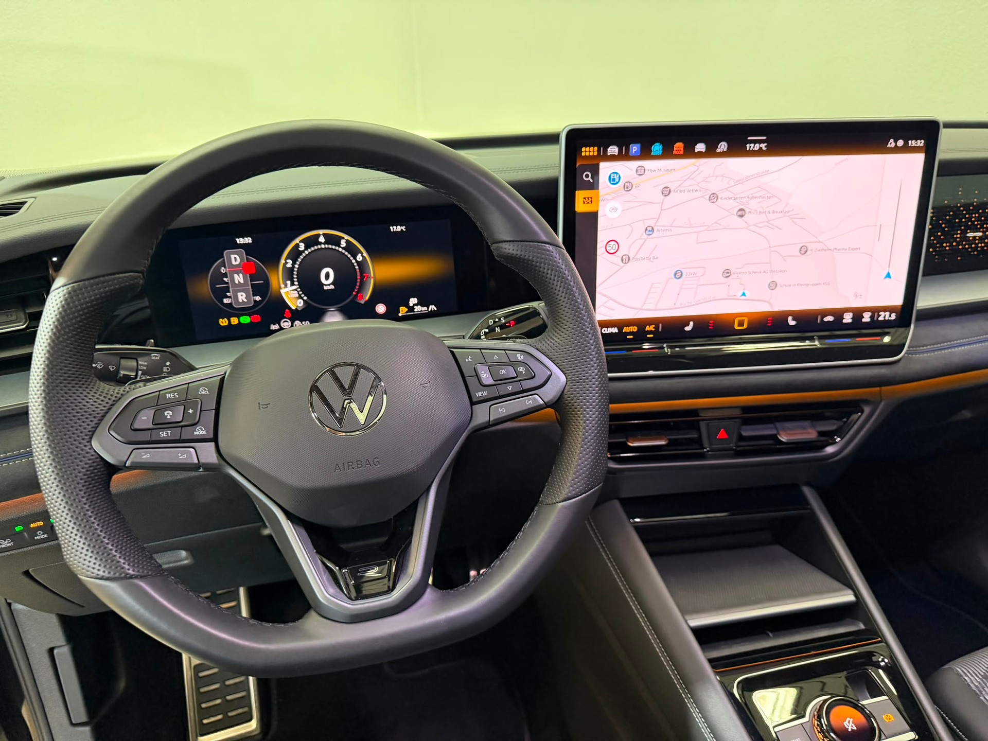VW Tayron 2.0 TSI R-Line DSG 4Motion-image-6