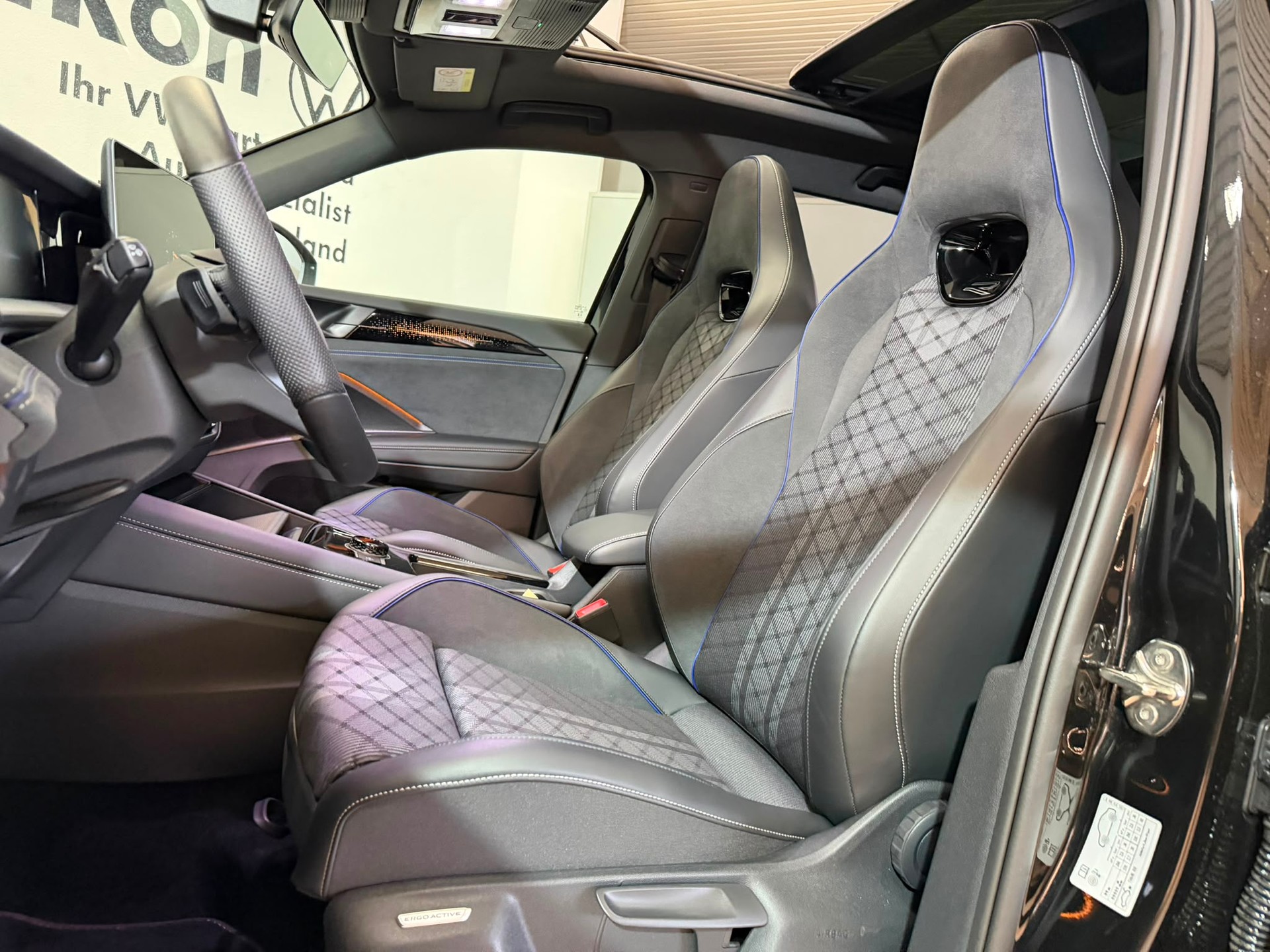 VW Tayron 2.0 TSI R-Line DSG 4Motion-image-8