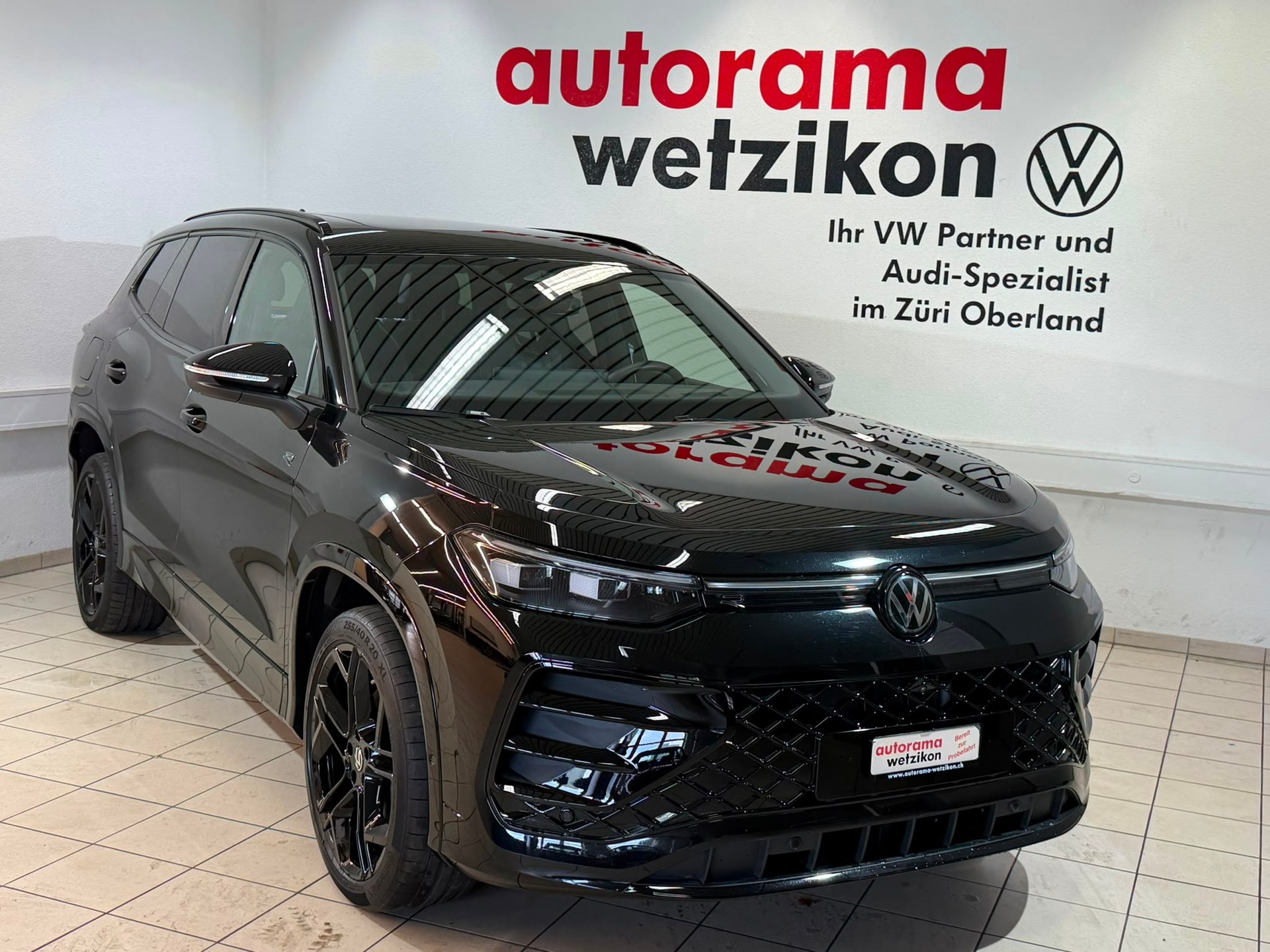 VW Tayron 2.0 TSI R-Line DSG 4Motion-showroom-element-1