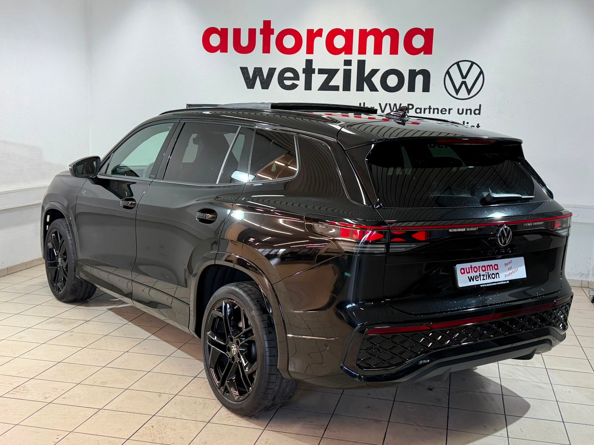 VW Tayron 2.0 TSI R-Line DSG 4Motion-showroom-element-2