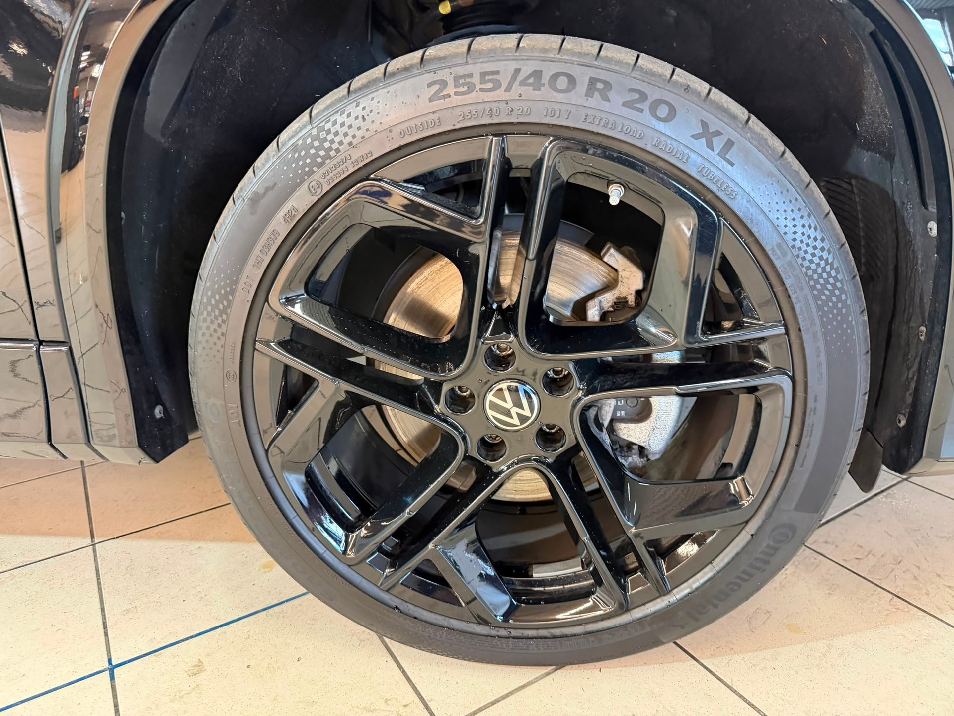 VW Tayron 2.0 TSI R-Line DSG 4Motion-image-4