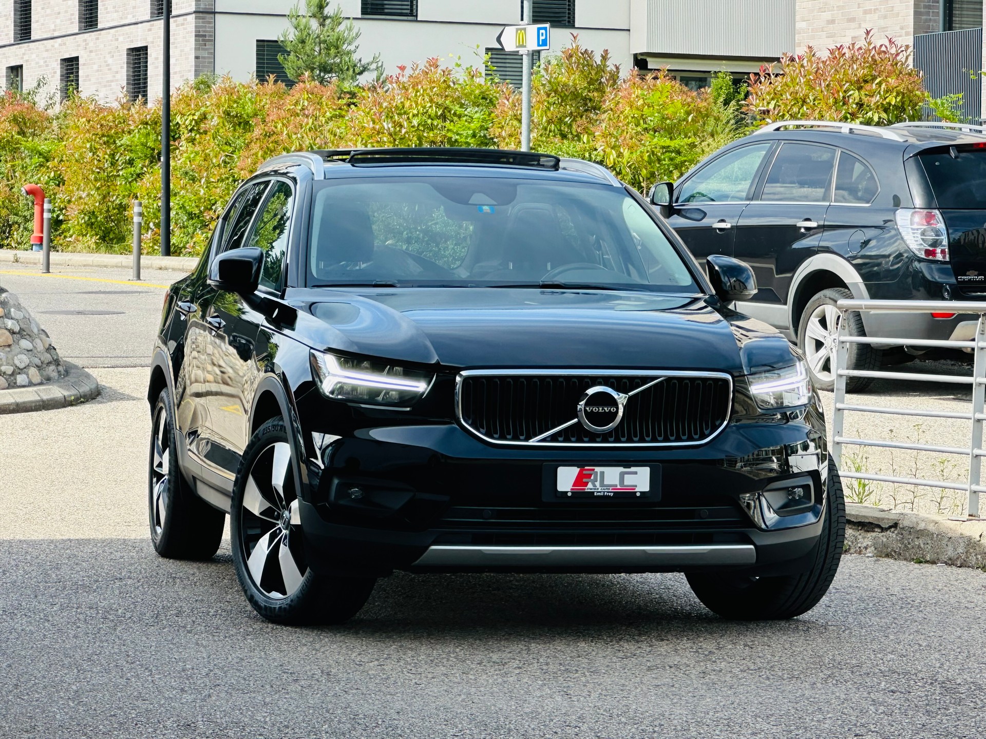 VOLVO XC40 T3 Momentum Geartronic-showroom-element-2