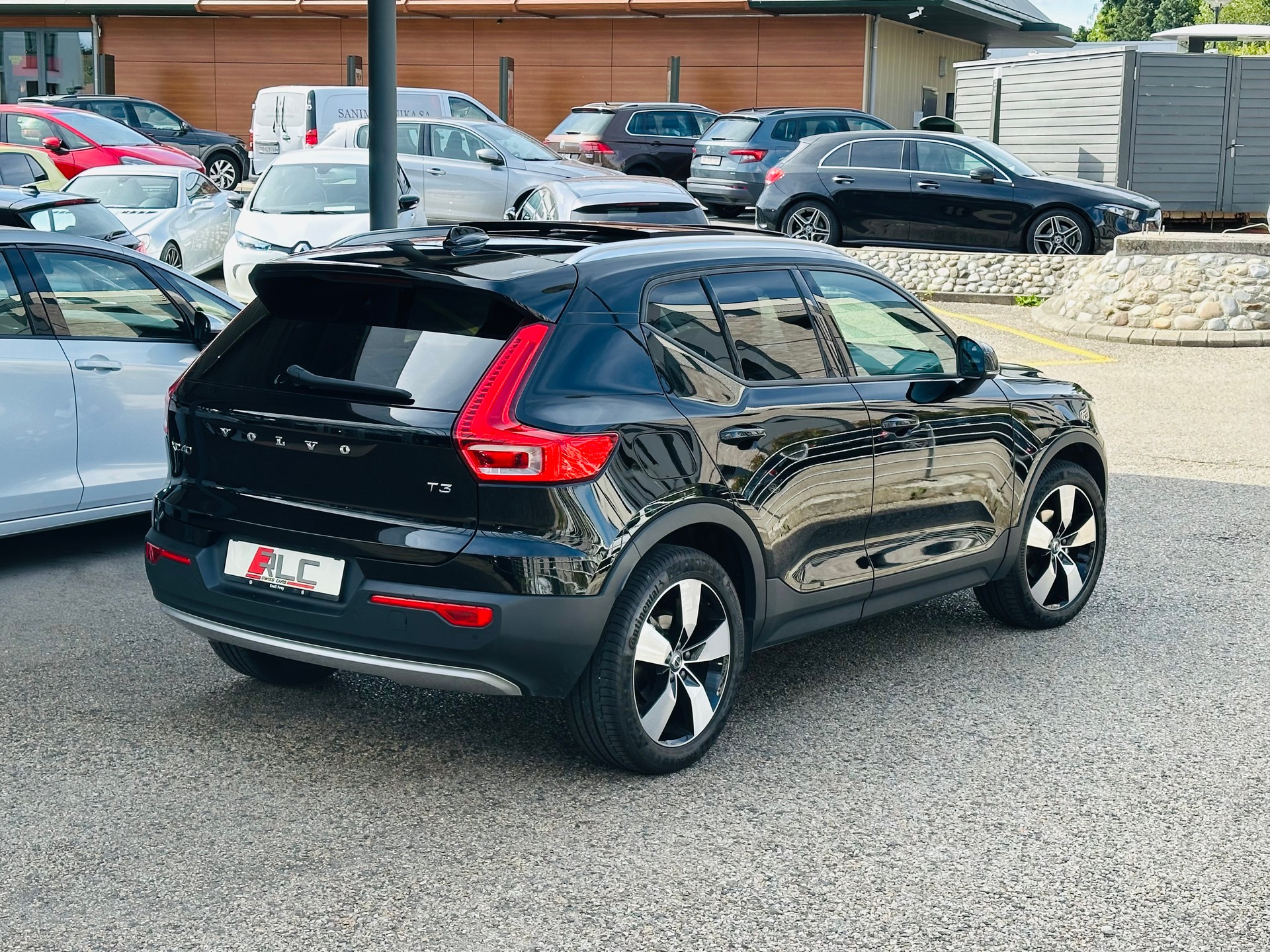 VOLVO XC40 T3 Momentum Geartronic-image-8