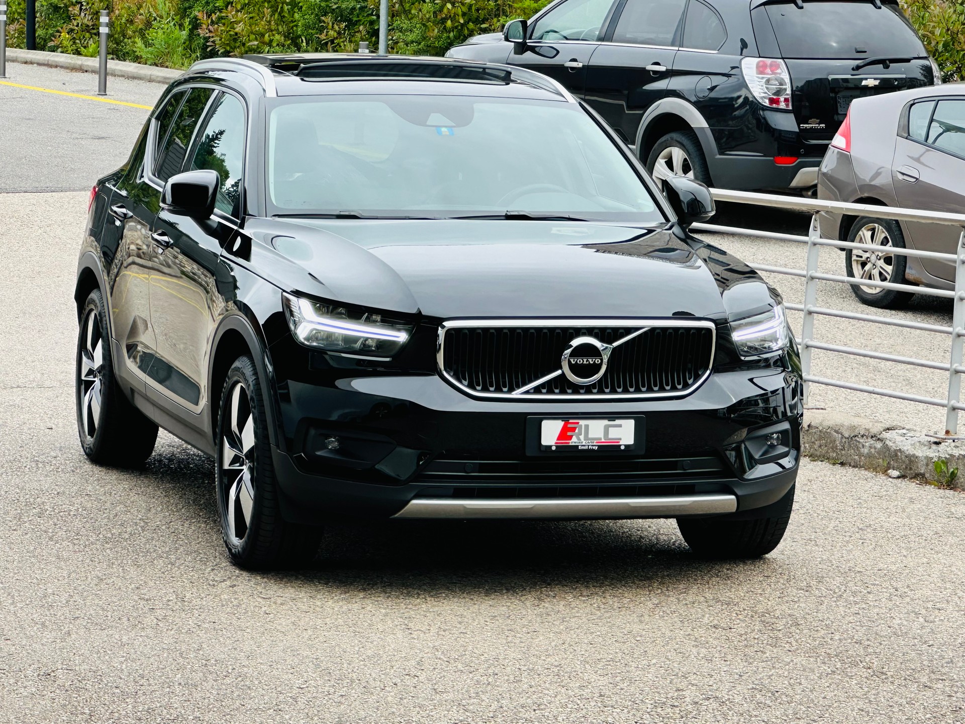 VOLVO XC40 T3 Momentum Geartronic-image-5