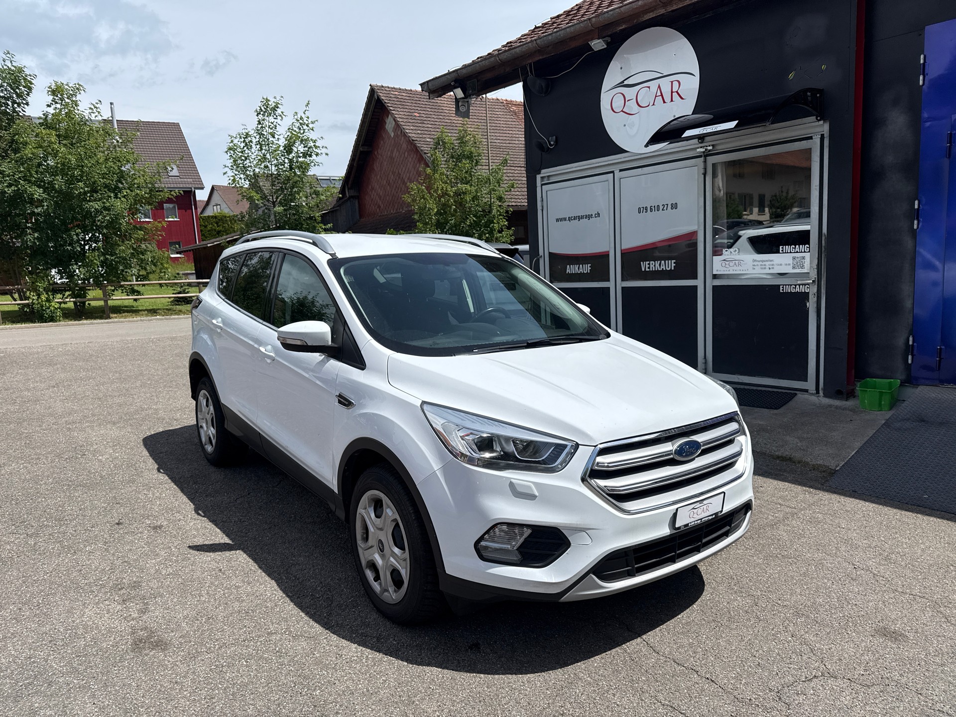 FORD Kuga 1.5 SCTi Business 4WD Automatic