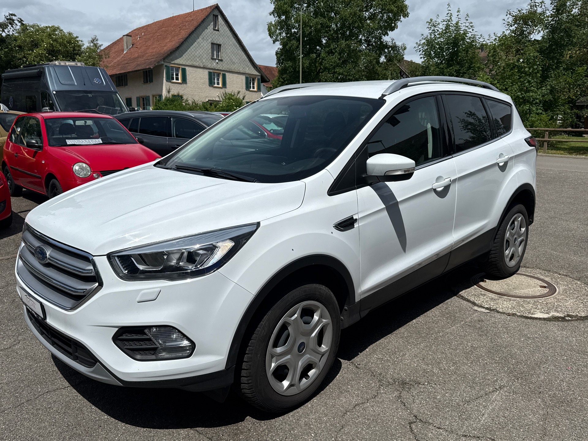 FORD Kuga 1.5 SCTi Business 4WD Automatic-image-1