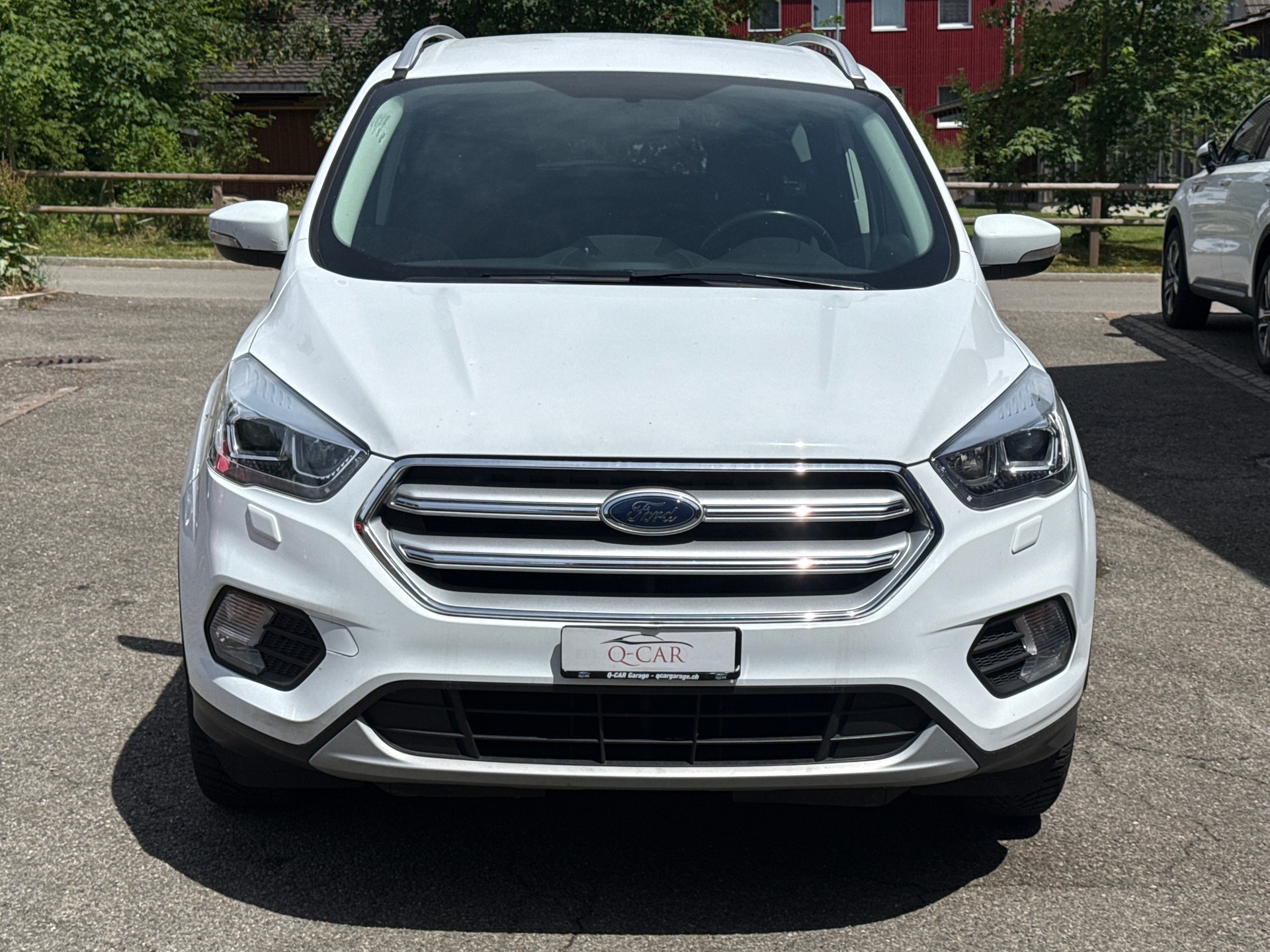 FORD Kuga 1.5 SCTi Business 4WD Automatic-image-2