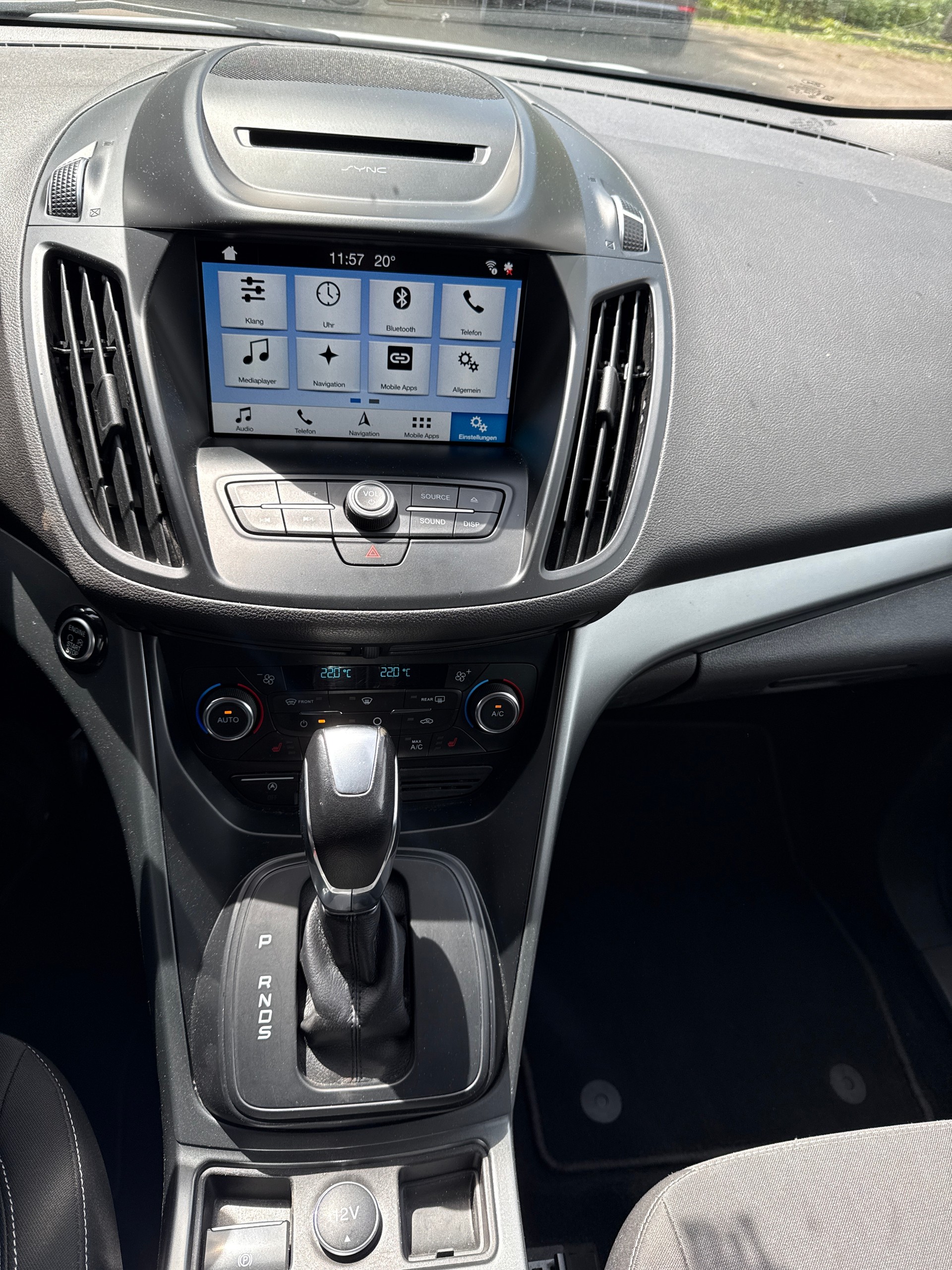 FORD Kuga 1.5 SCTi Business 4WD Automatic-image-8