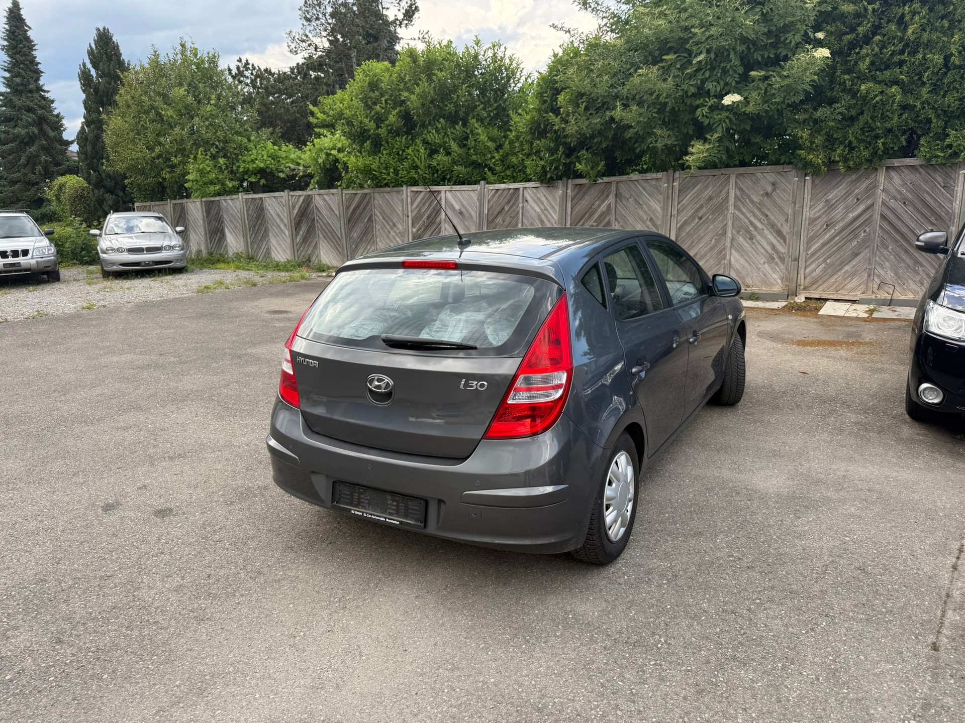 HYUNDAI i30 2.0 Premium Automatic-image-4