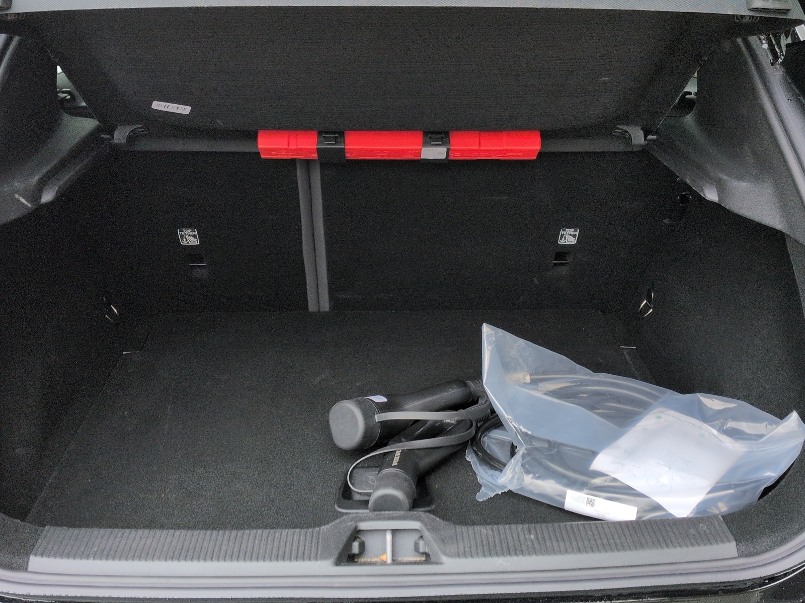 VOLVO EX 30 E60 Twin Ultra Performance AWD-image-14