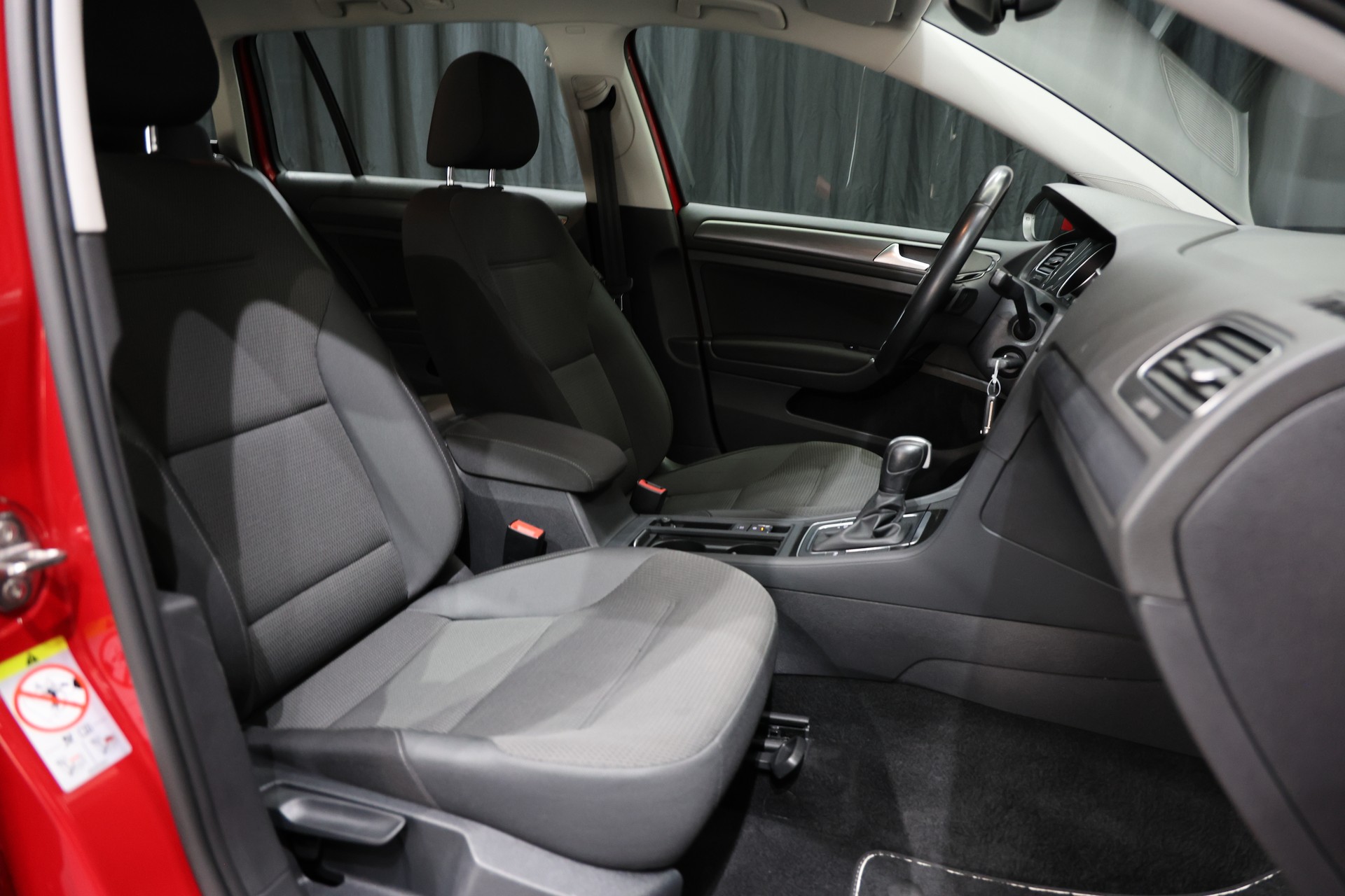 VW Golf 7 VII Variant 2.0 TDI Comfortline DSG-image-13