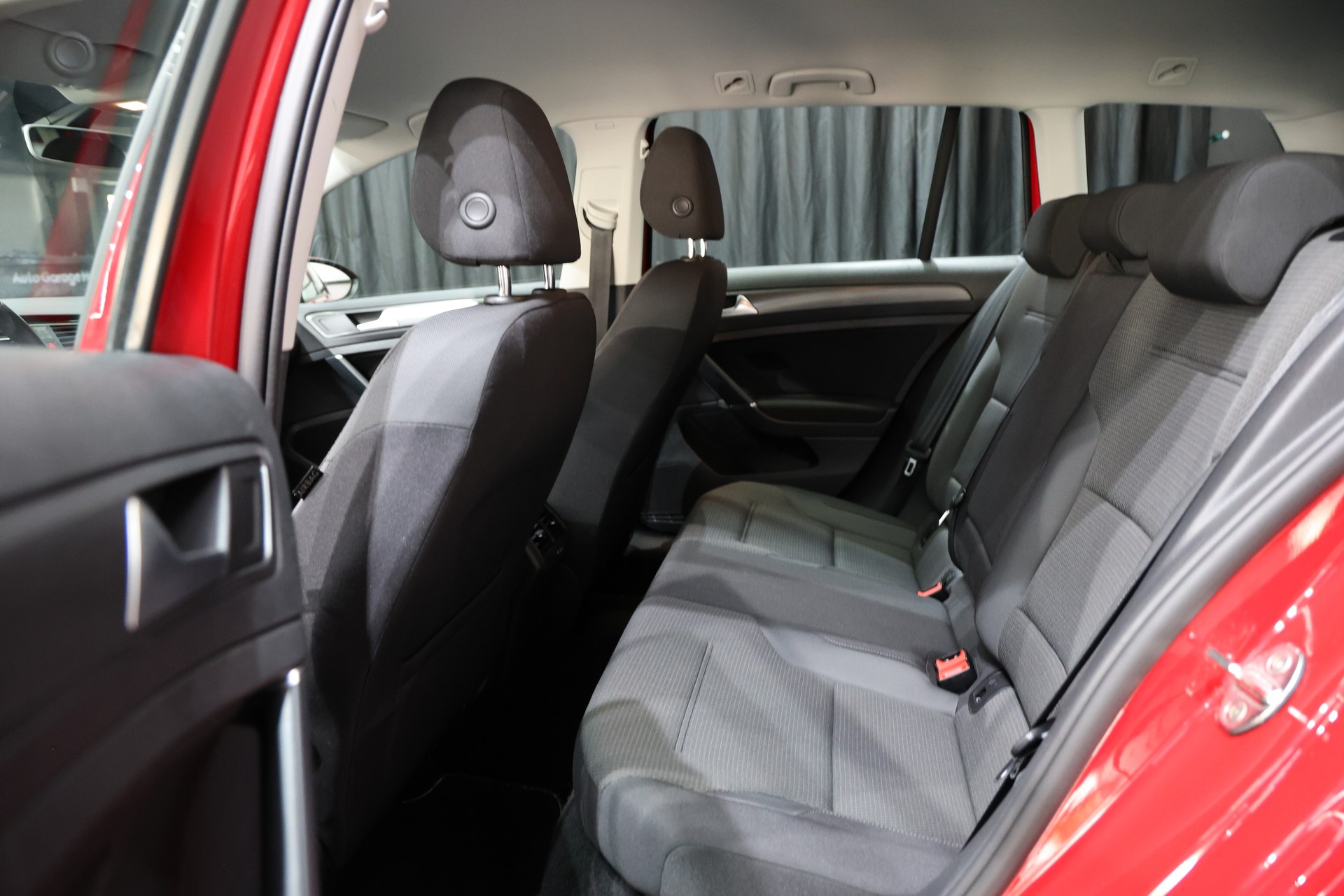 VW Golf 7 VII Variant 2.0 TDI Comfortline DSG-image-5