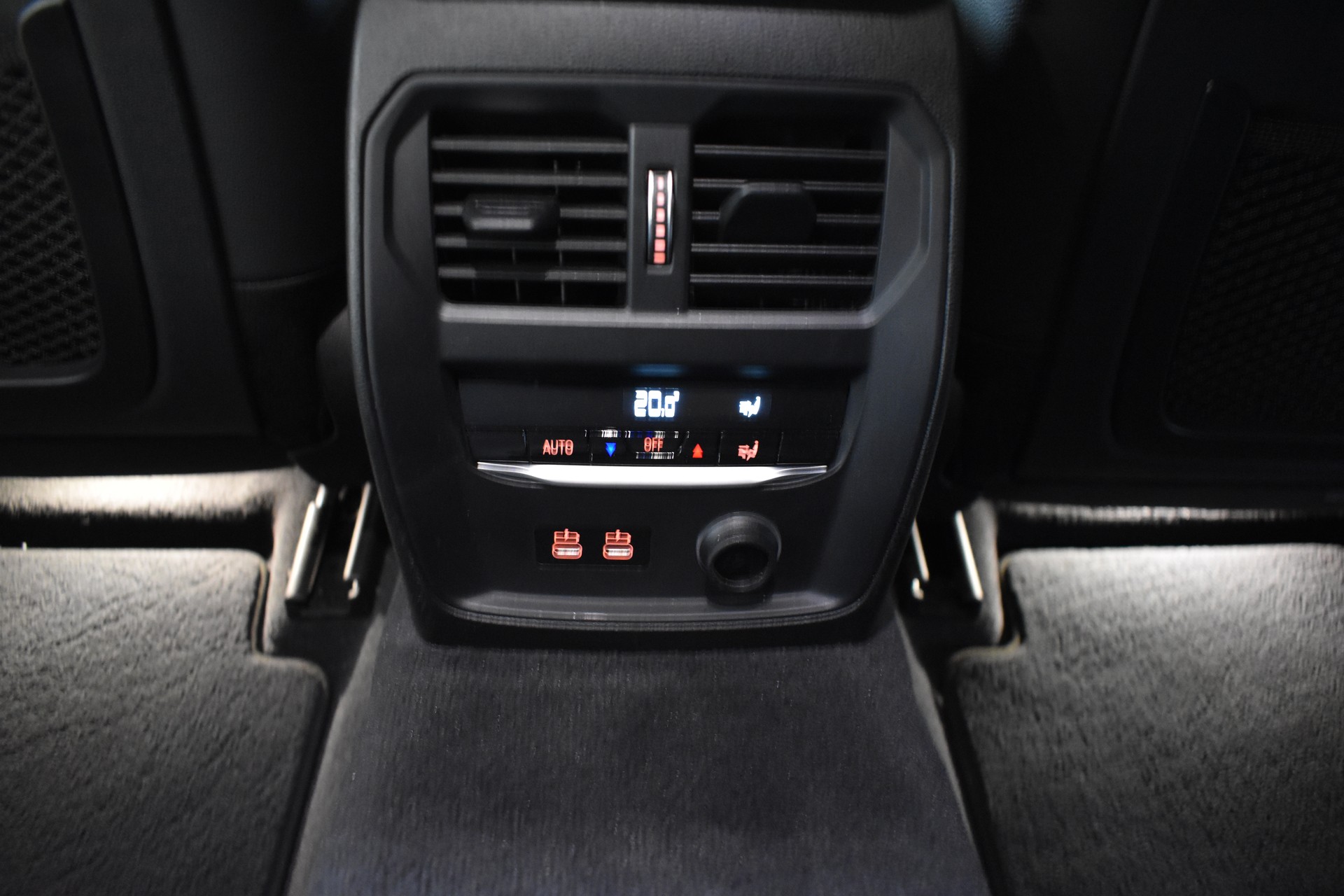 BMW 320d xDrive Touring M Sport Steptronic - FaceLift Model 2020-image-25