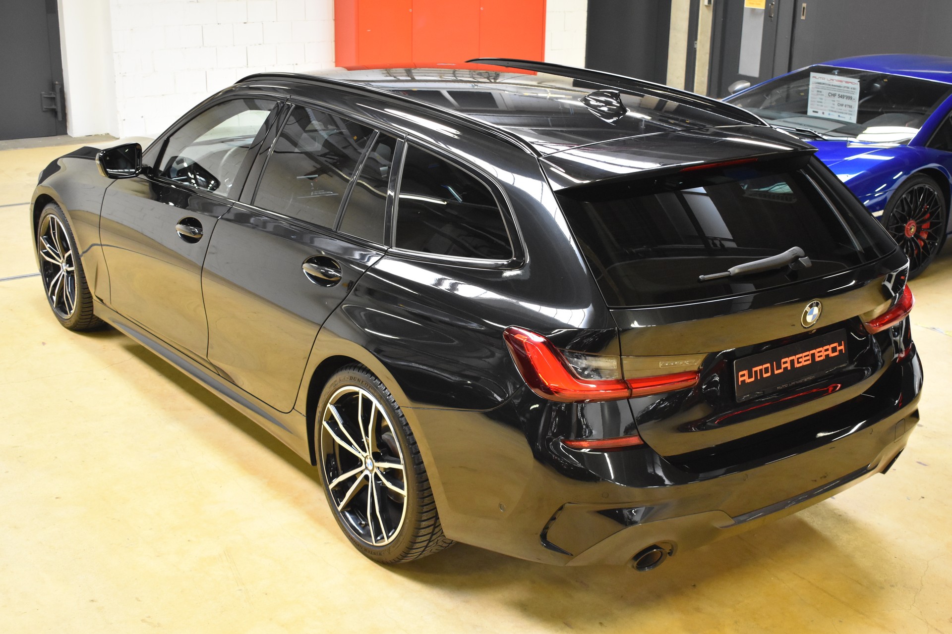 BMW 320d xDrive Touring M Sport Steptronic - FaceLift Model 2020-showroom-element-3