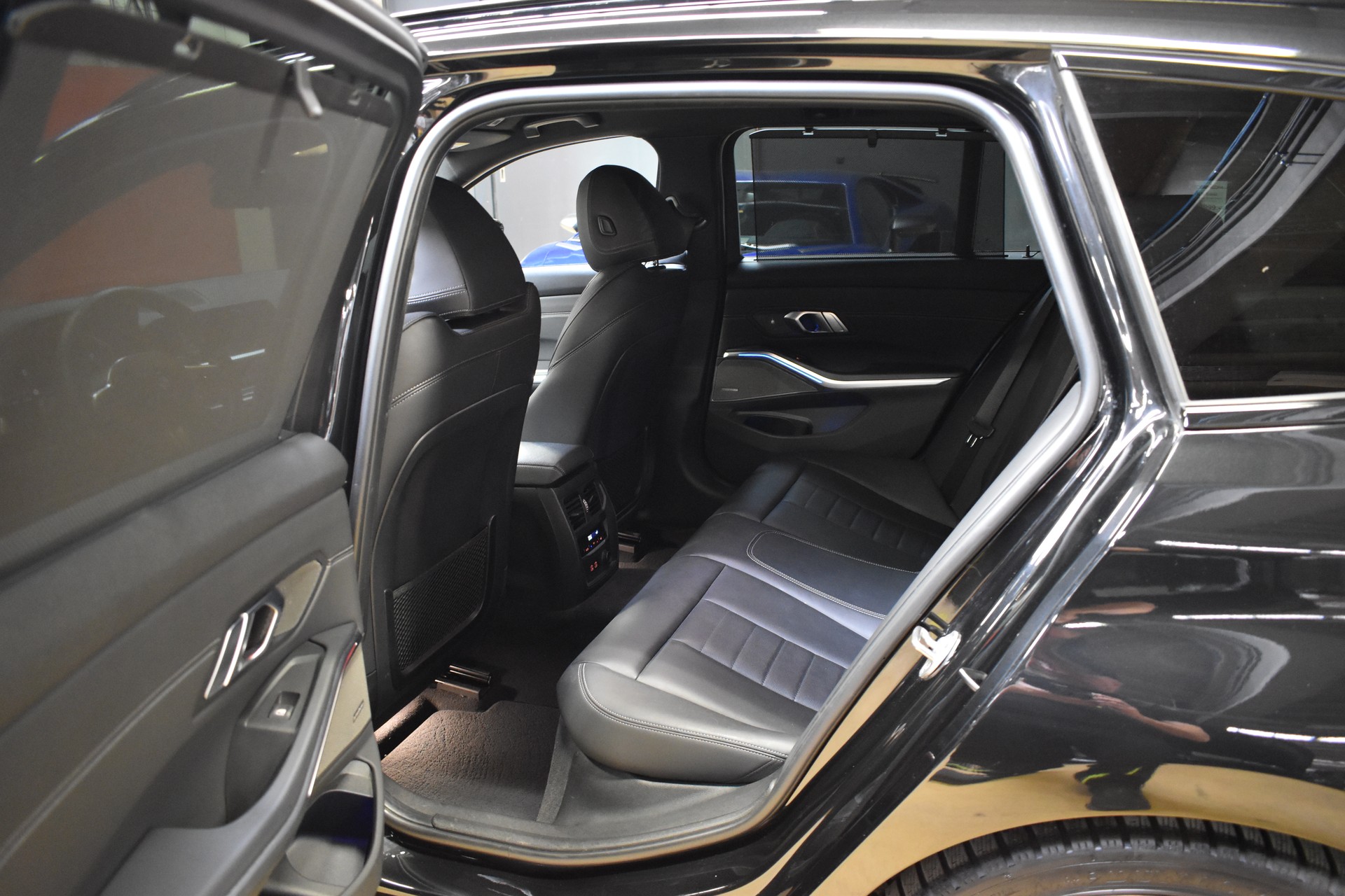 BMW 320d xDrive Touring M Sport Steptronic - FaceLift Model 2020-image-14