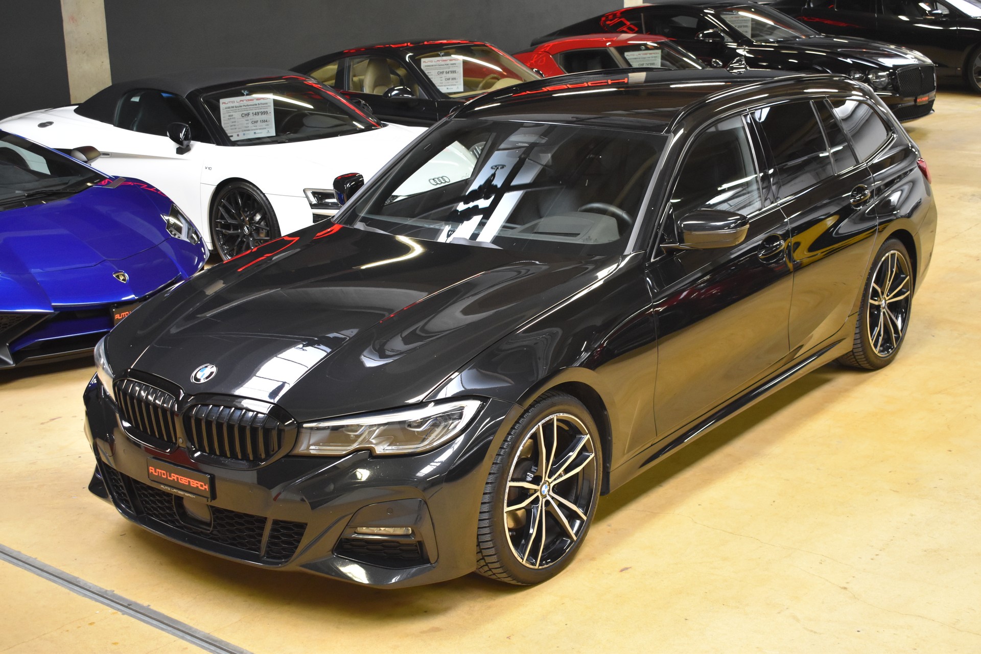BMW 320d xDrive Touring M Sport Steptronic - FaceLift Model 2020-showroom-element-1