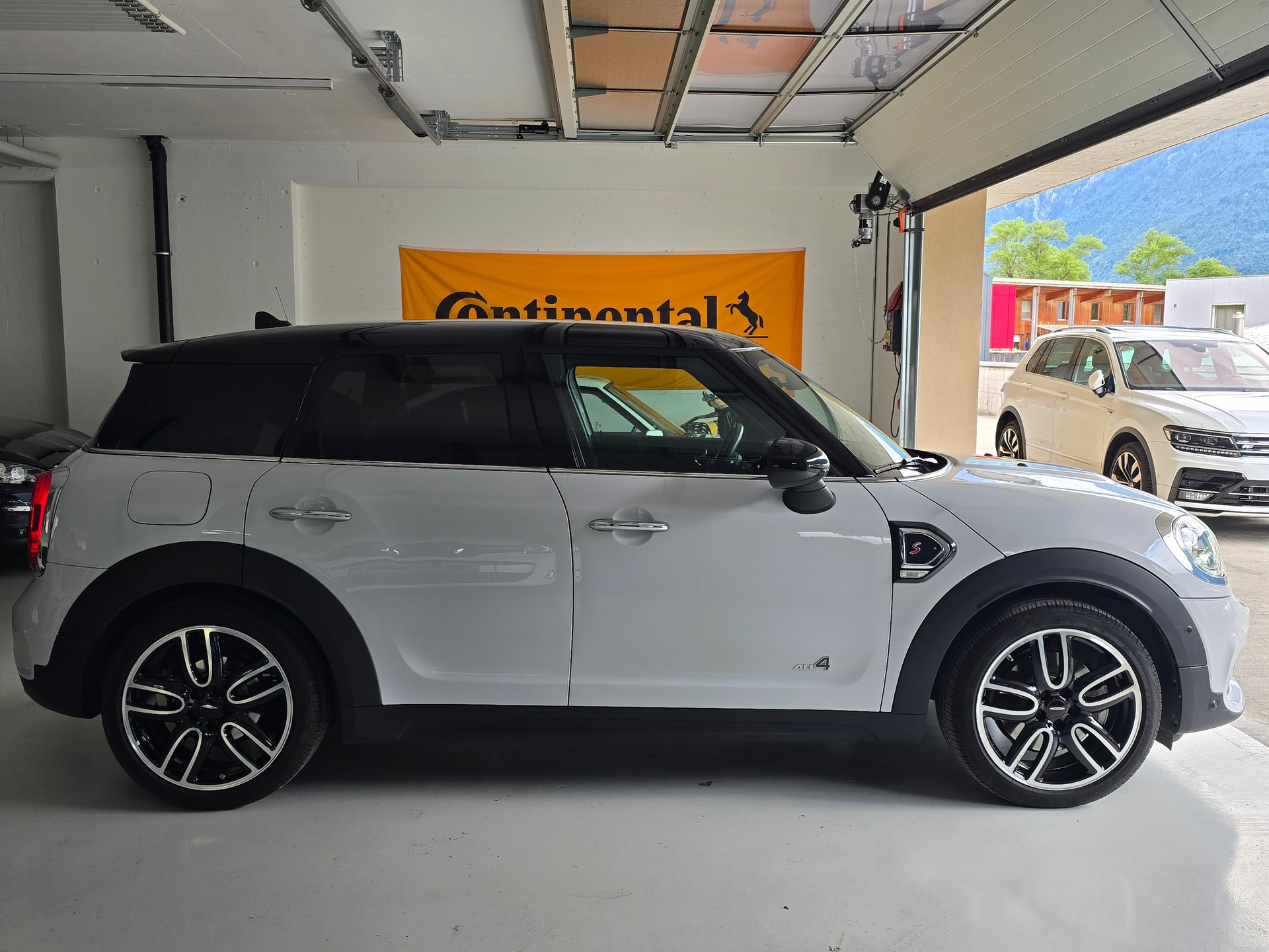 MINI Countryman Cooper S ALL4 Steptronic-image-3