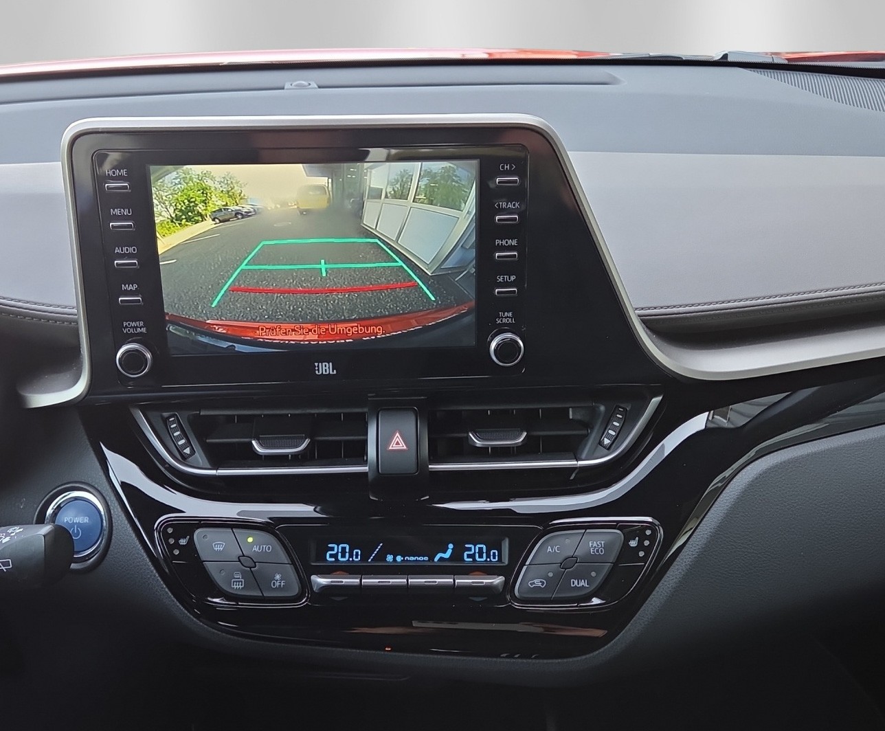 TOYOTA C-HR 2.0 HSD CVT Launch Edition-image-13