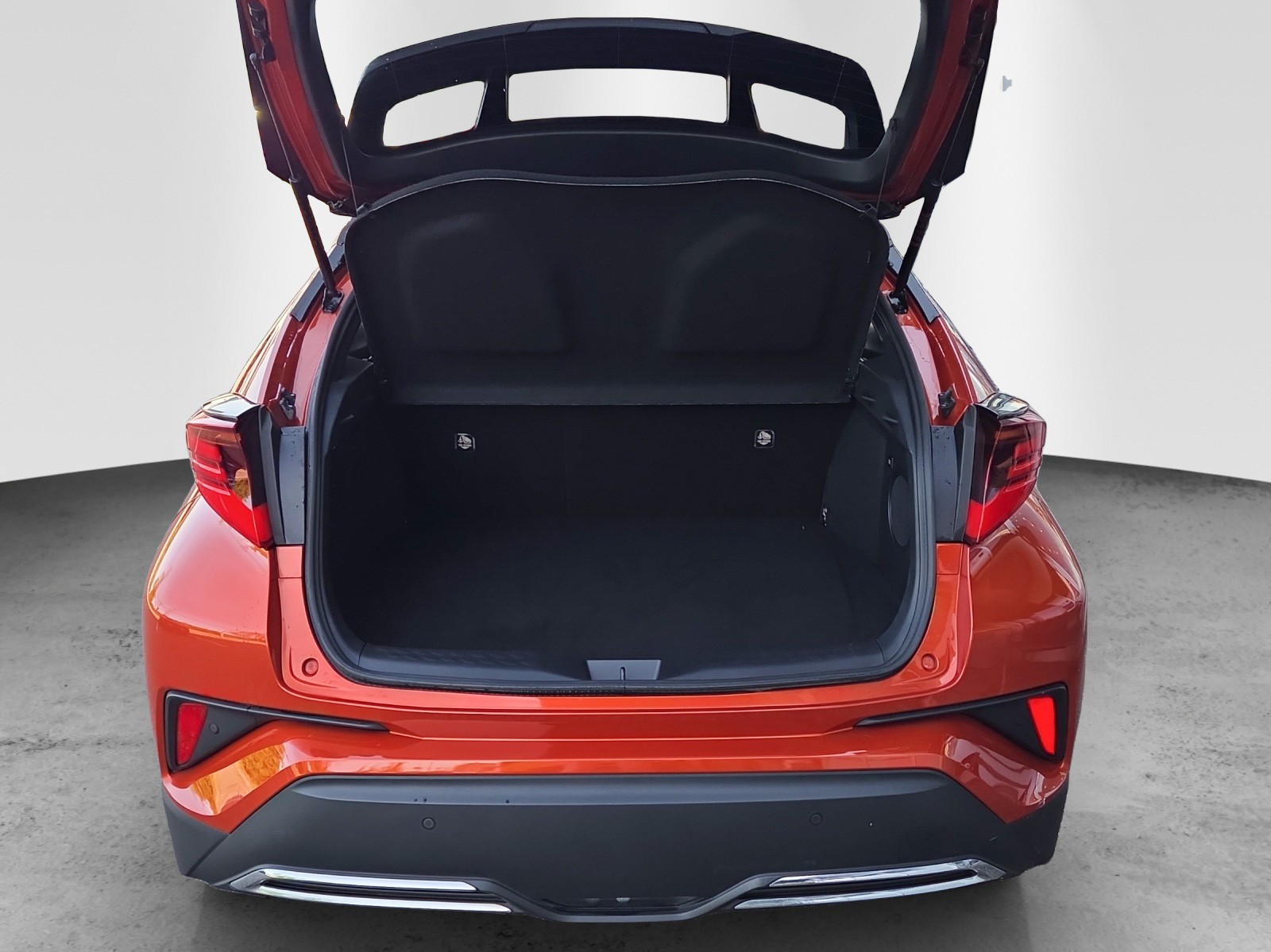 TOYOTA C-HR 2.0 HSD CVT Launch Edition-image-7