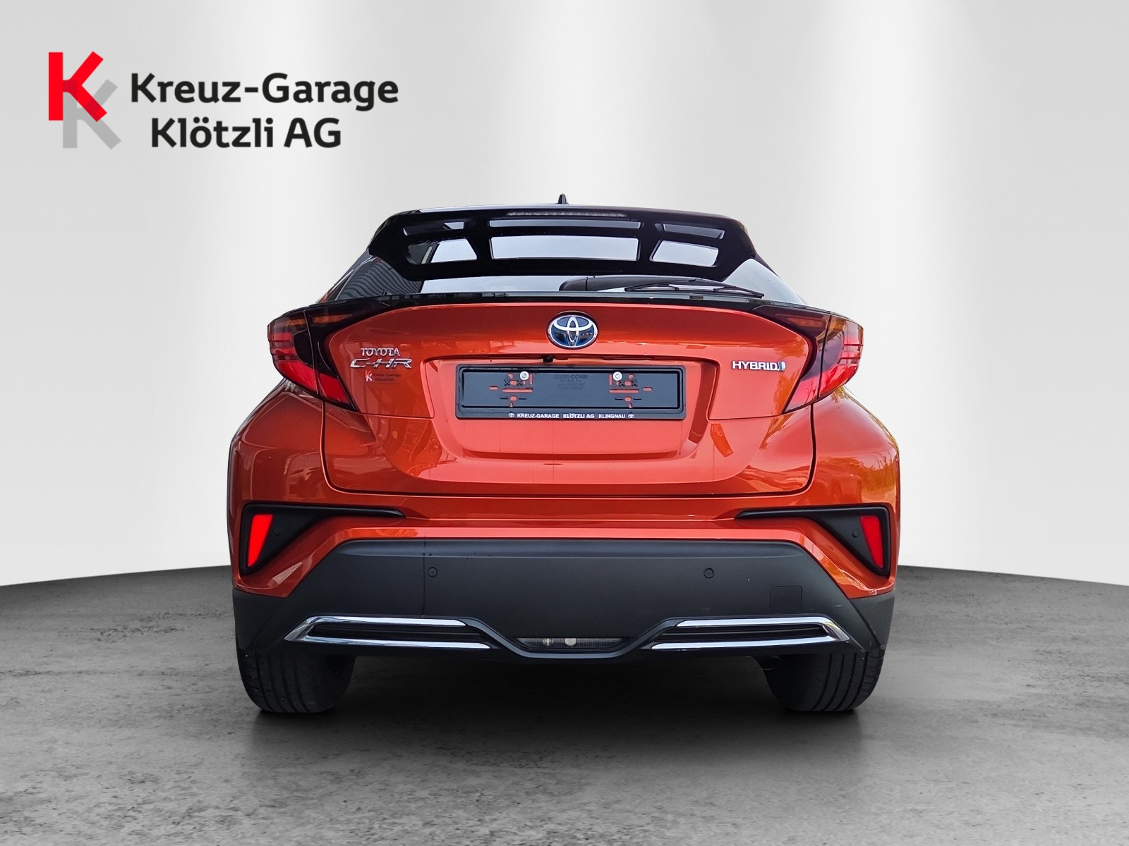 TOYOTA C-HR 2.0 HSD CVT Launch Edition-image-2